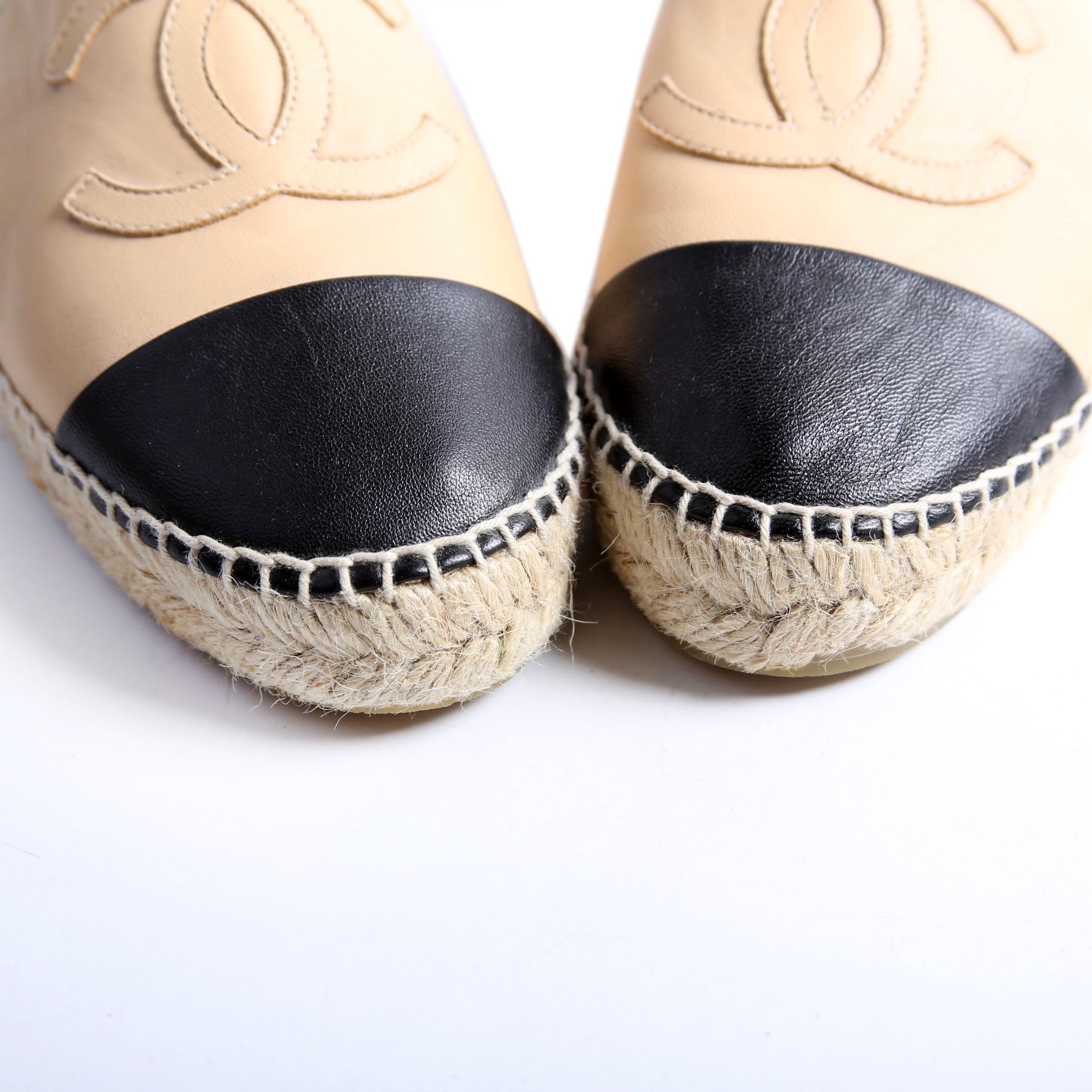 CC Espadrilles Size 38 Tan/Black
