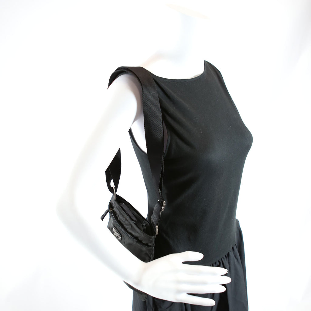 Nylon Flat Mini Messenger Black