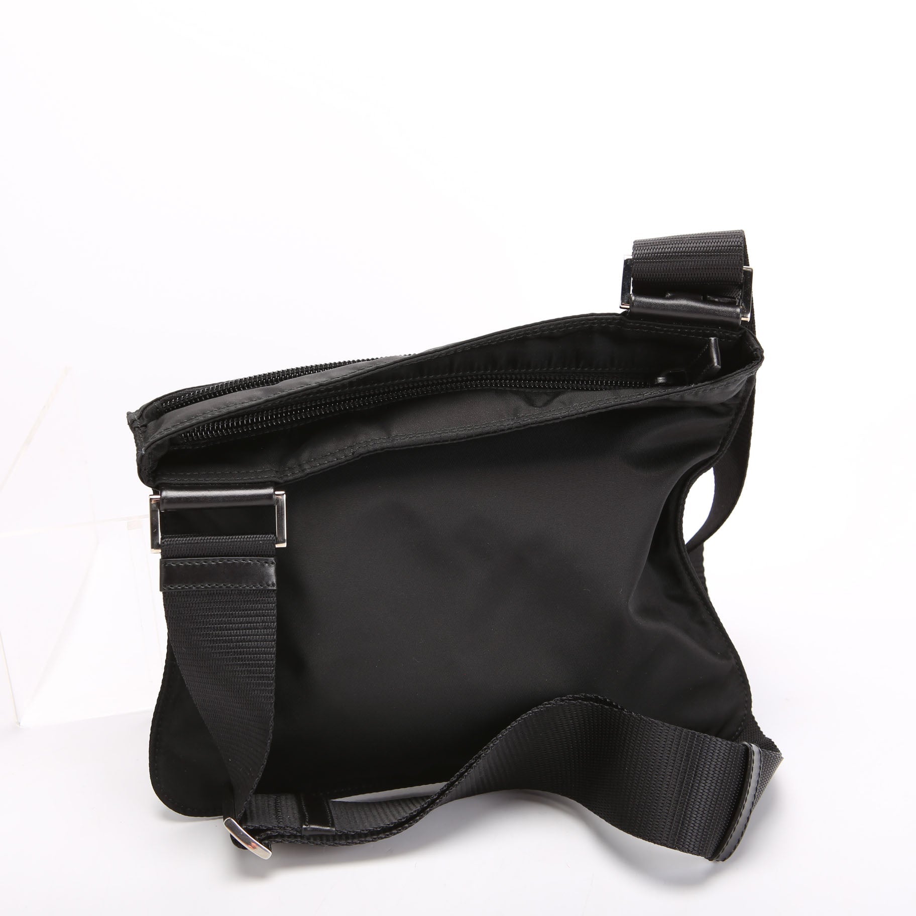 Nylon Flat Small Messenger Black