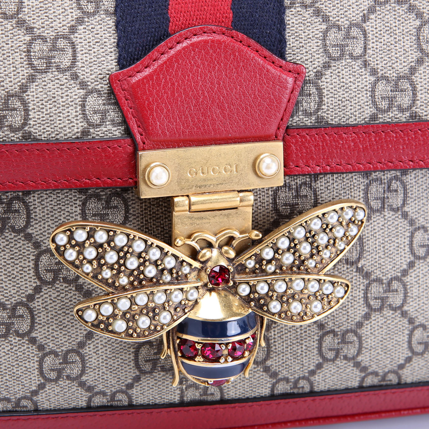 524356 GG Supreme Queen Margaret Medium Shoulder Bag Beige/Red