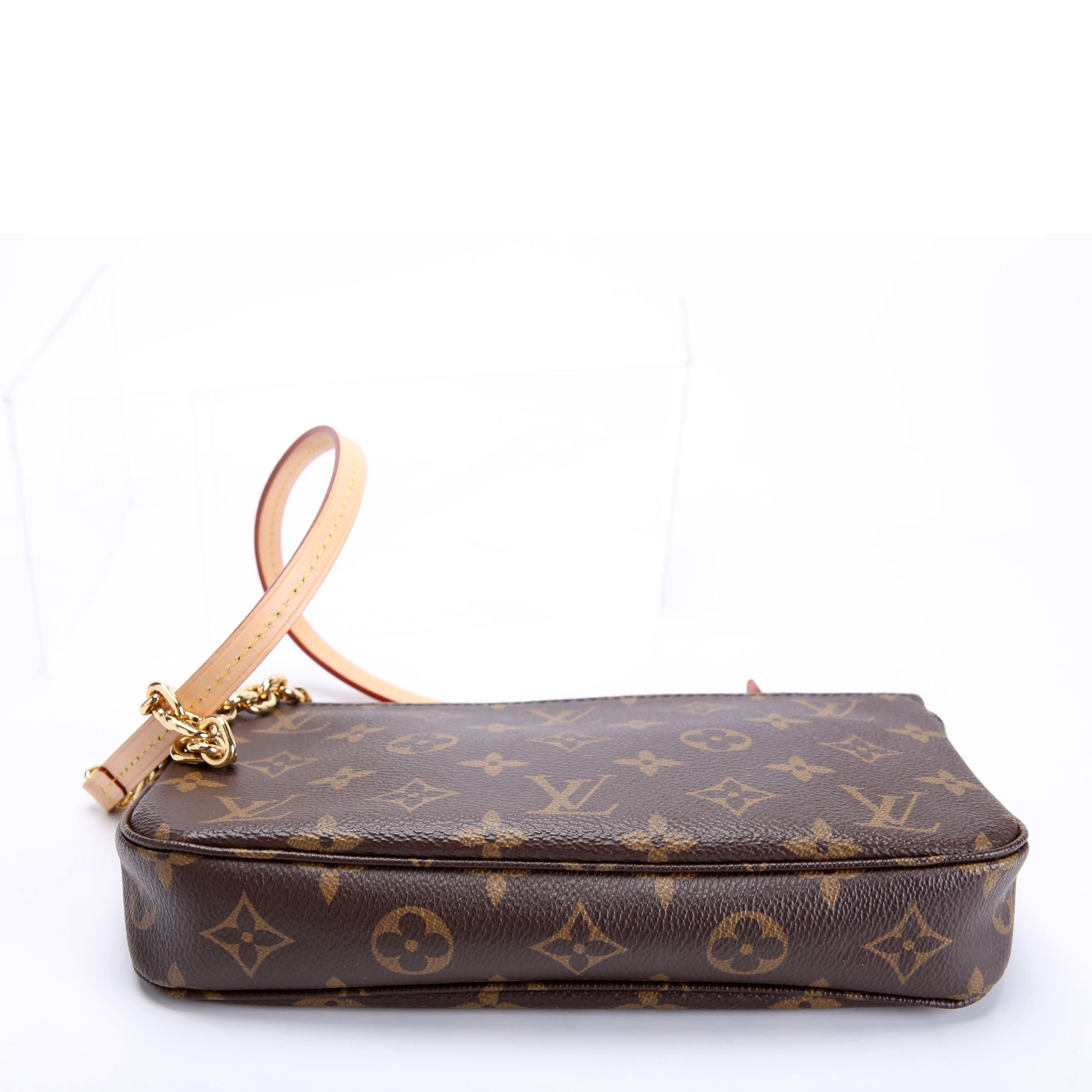 Pochette Accessories NV With Chain Monogram