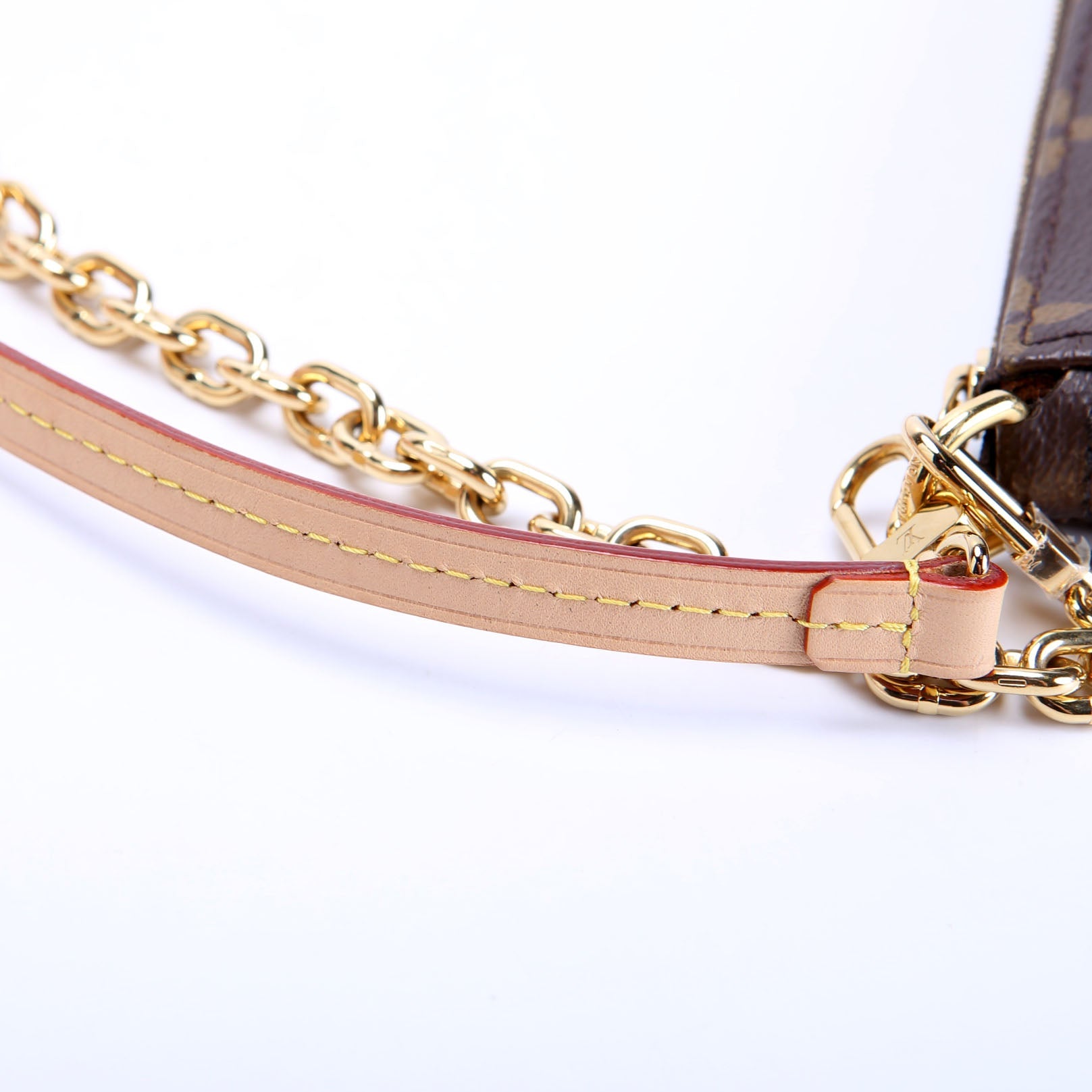 Pochette Accessories NV With Chain Monogram
