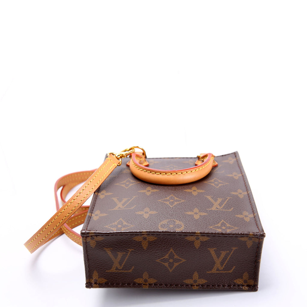 Petit Sac Plat Monogram