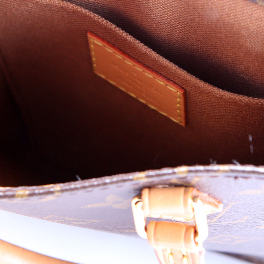 Petit Sac Plat Monogram