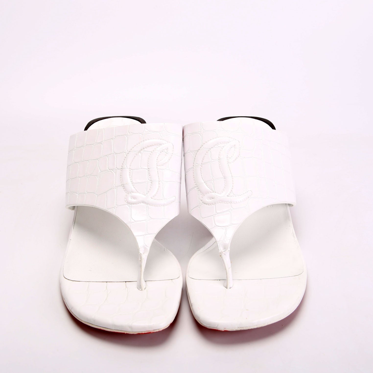CL Tongamukle Sandals Size 39 White/Black