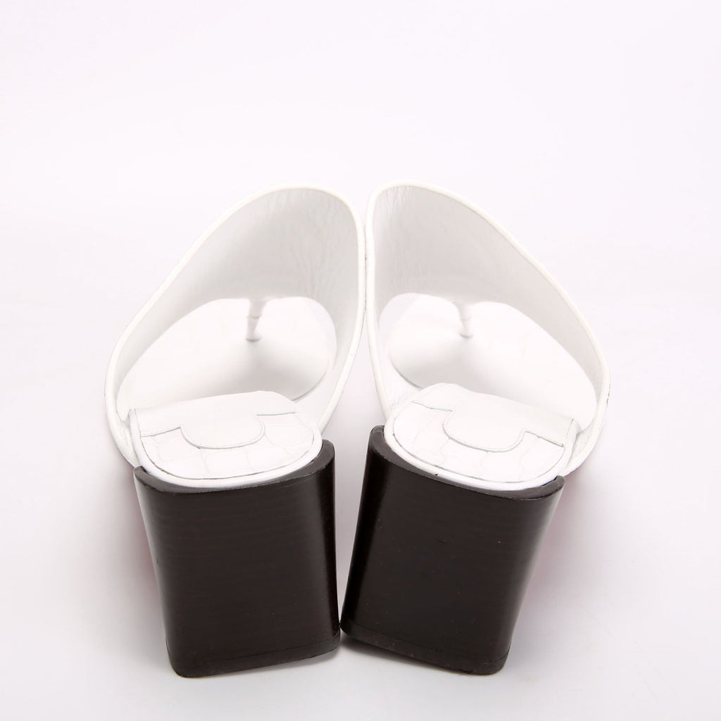 CL Tongamukle Sandals Size 39 White/Black