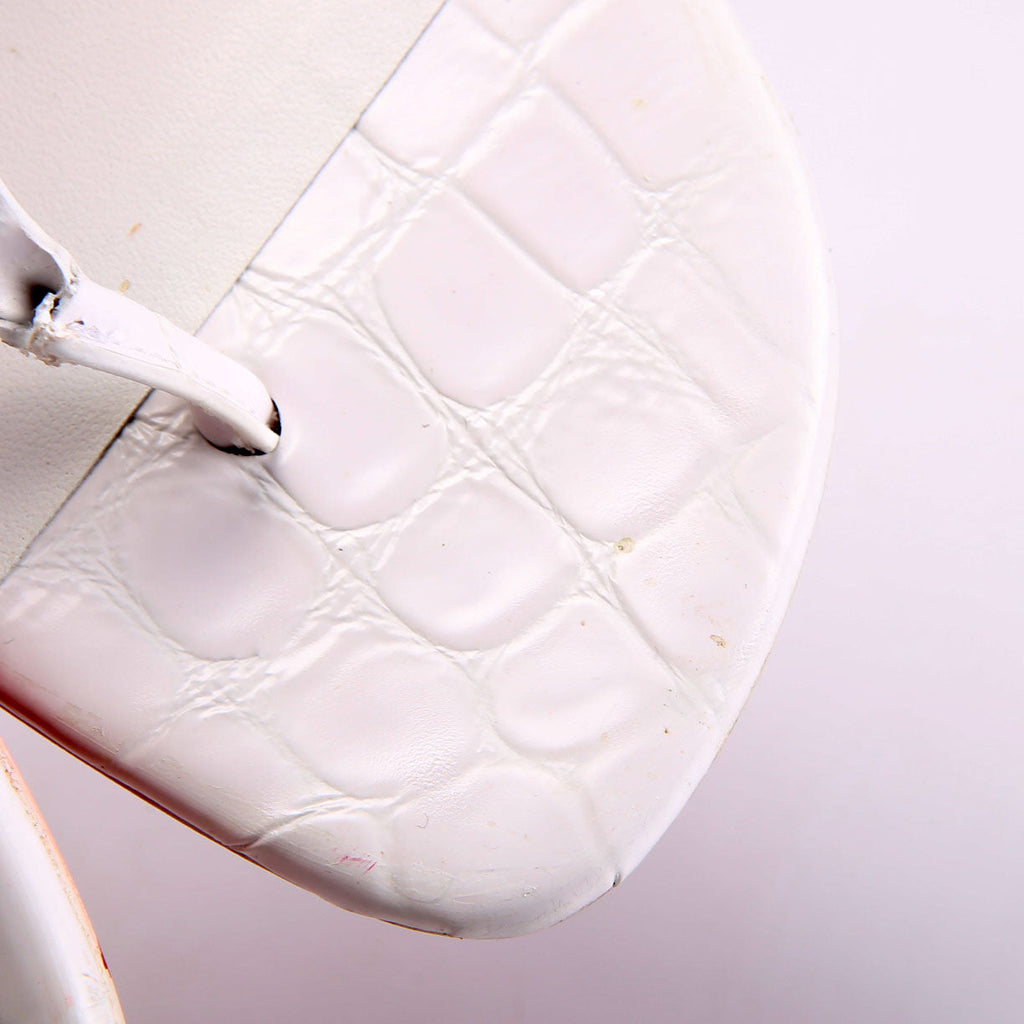 CL Tongamukle Sandals Size 39 White/Black