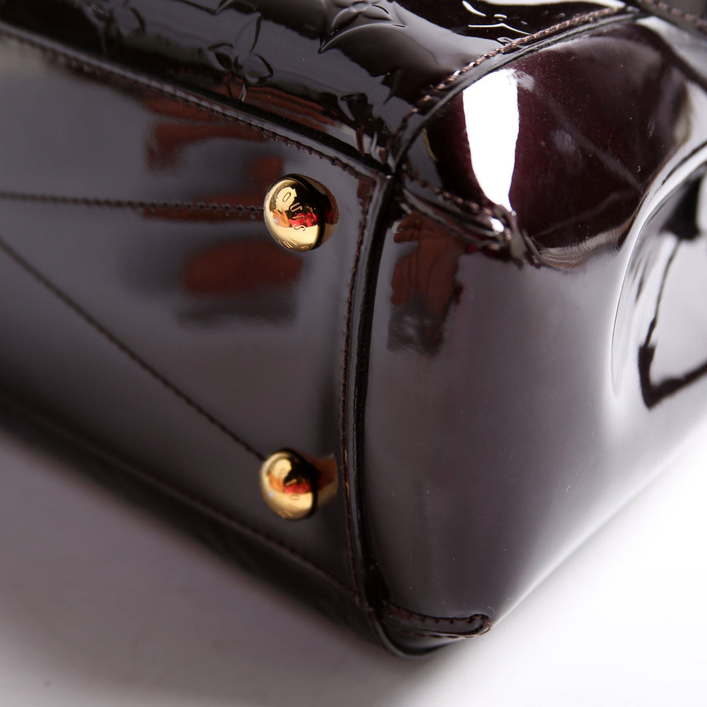 Montaigne MM Vernis Burgundy