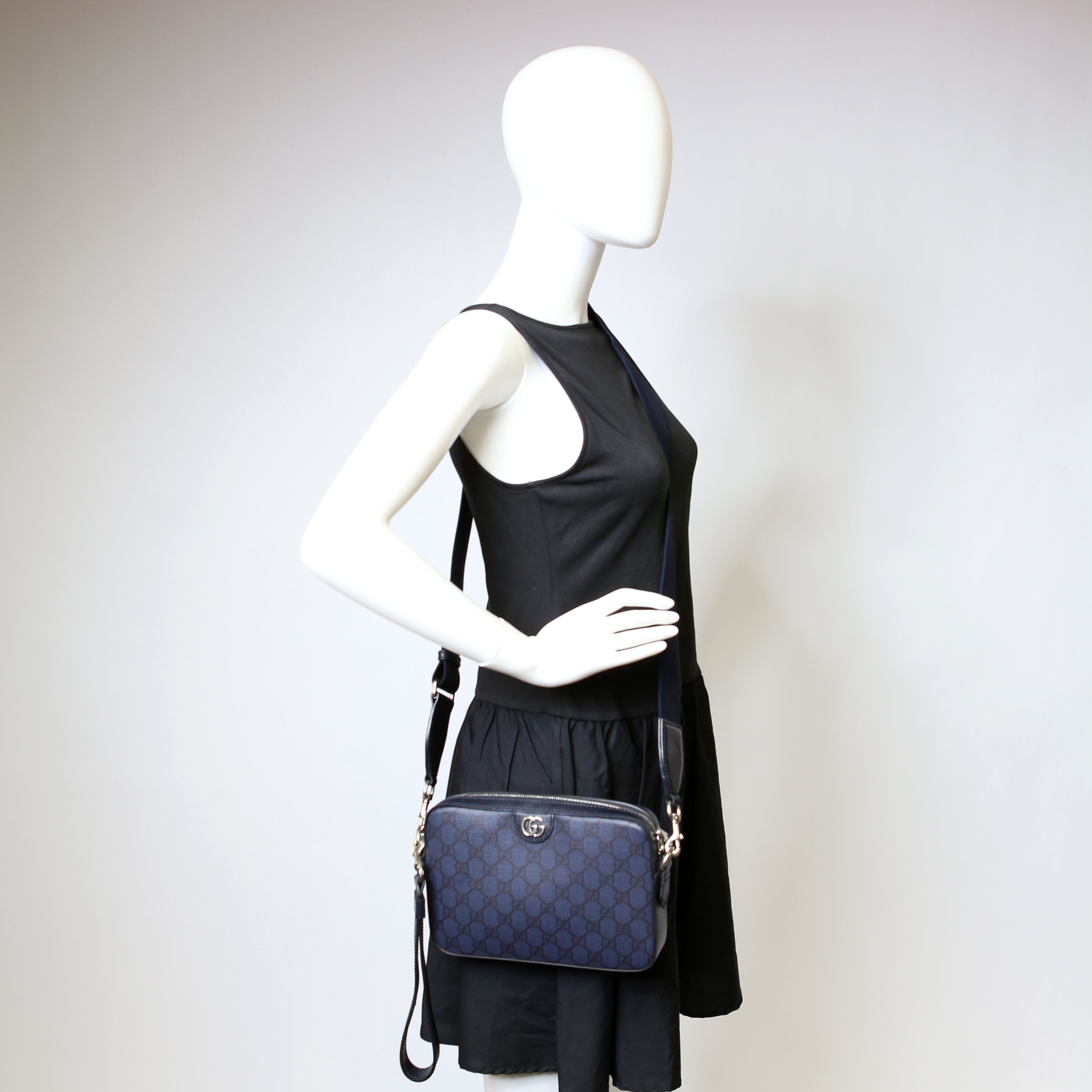 Gucci 699439 GG Supreme Ophidia Wristlet Crossbody Blue