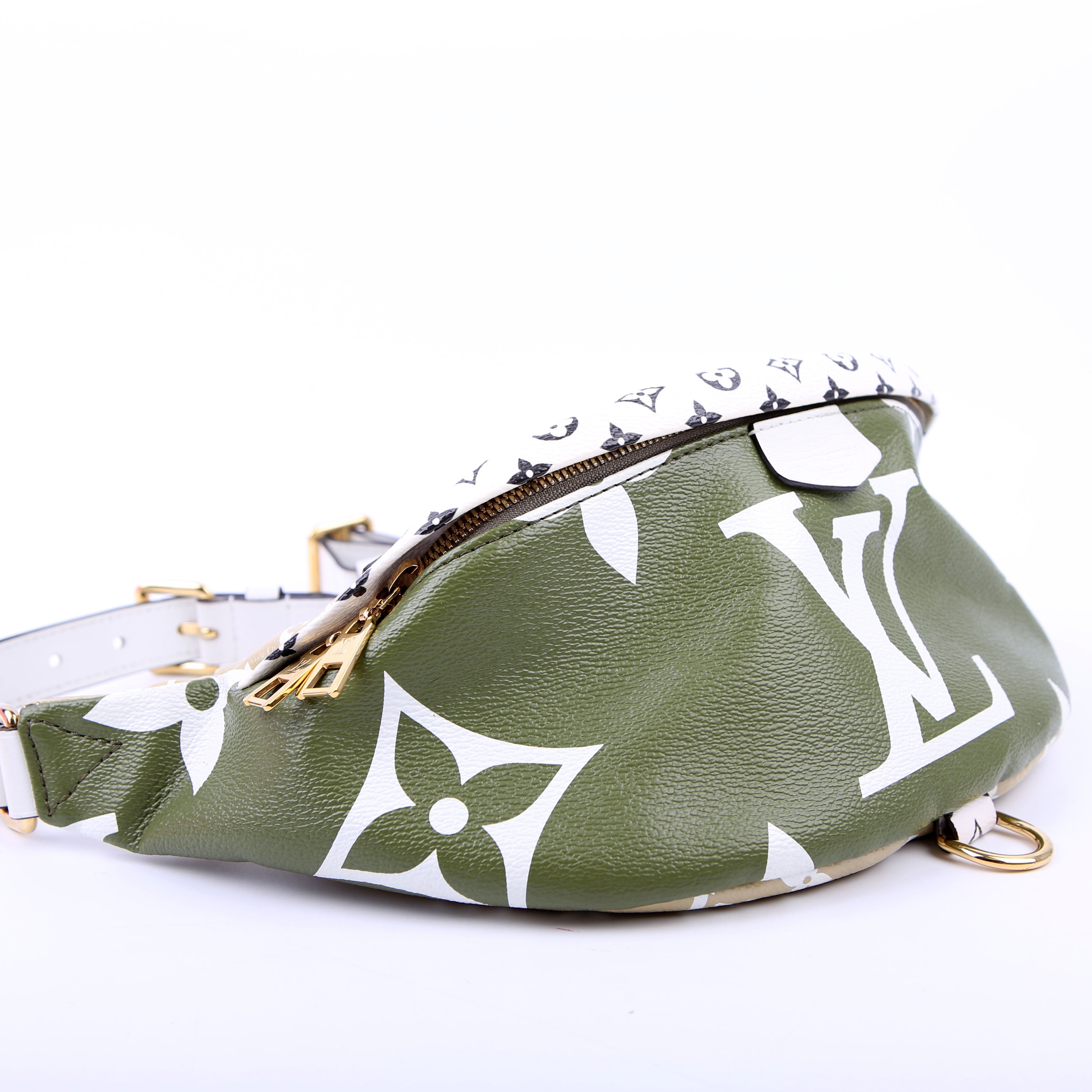 Bumbag Giant Monogram Green