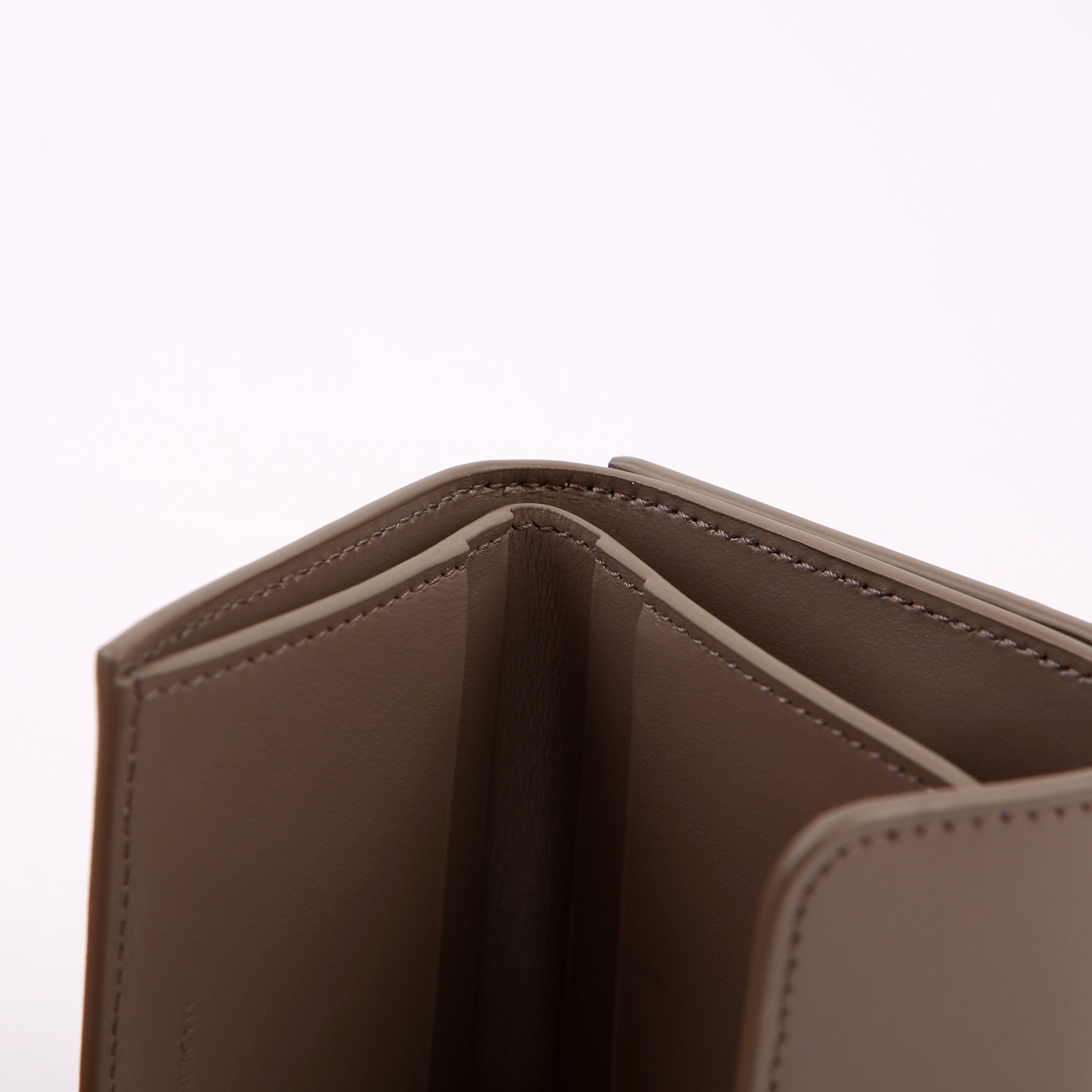 Compact Wallet with Coin Triomphe Taupe