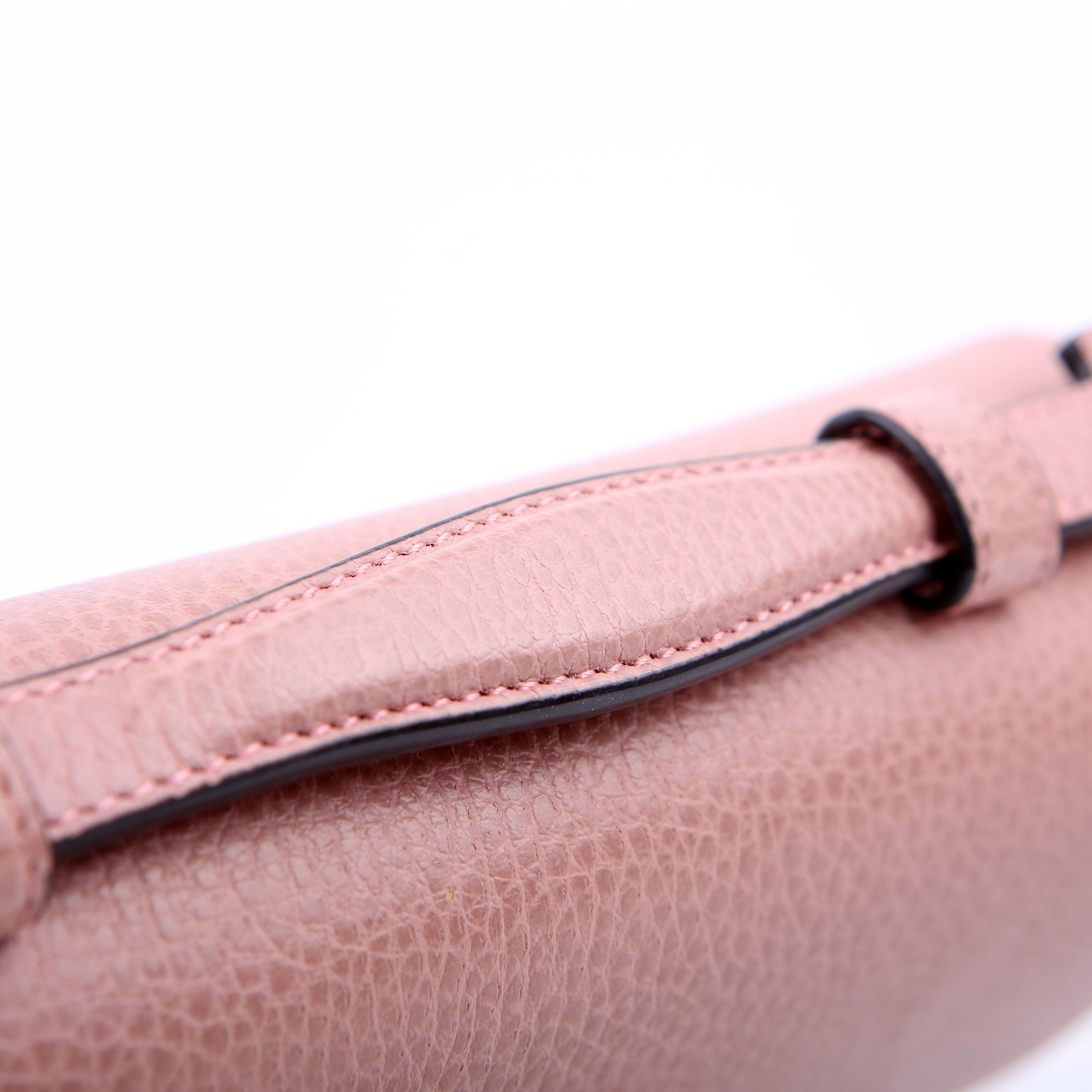 510302 Medium Interlocking Satchel Pink