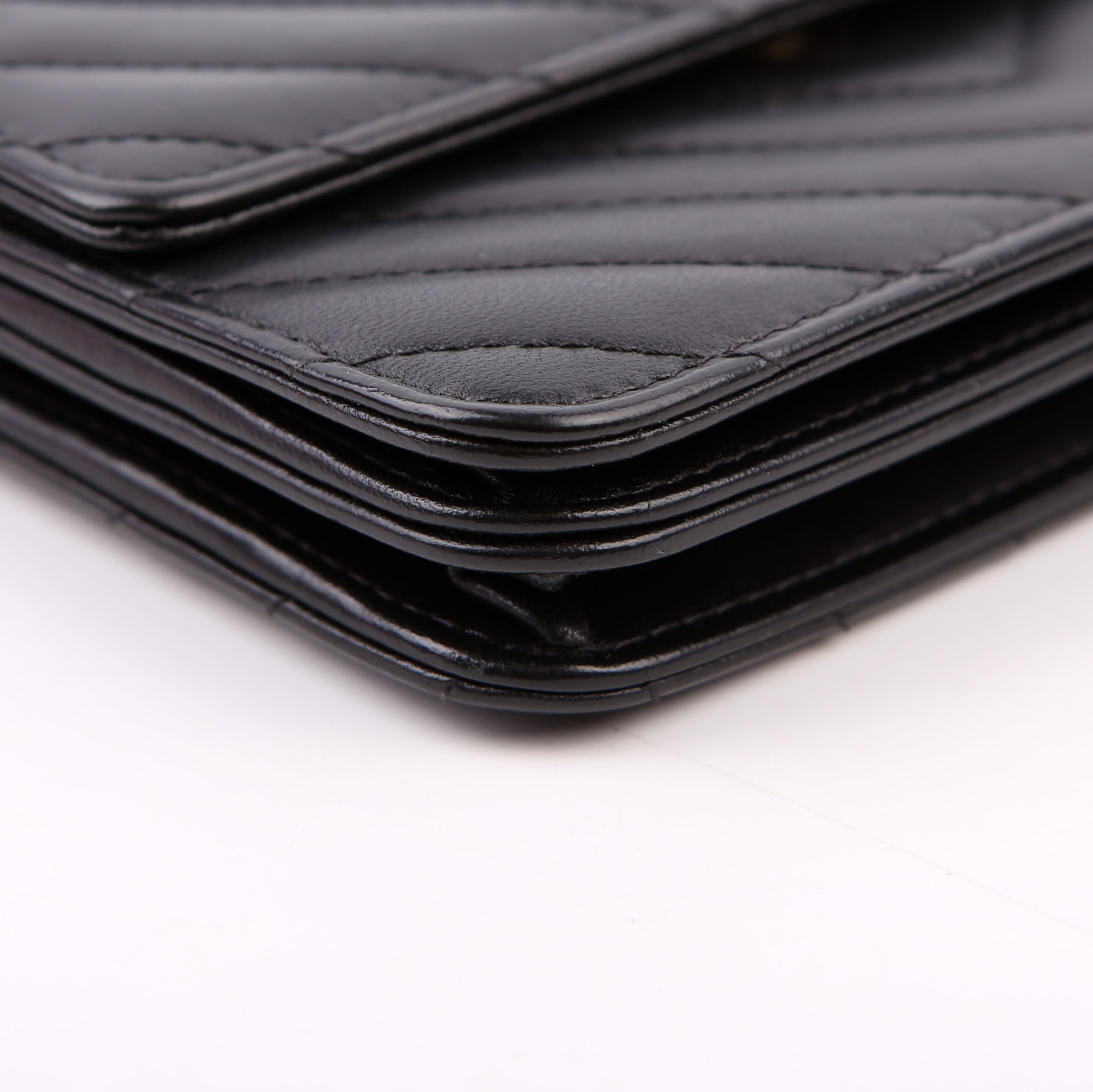 WOC Chevron Square Calfskin 24M Black