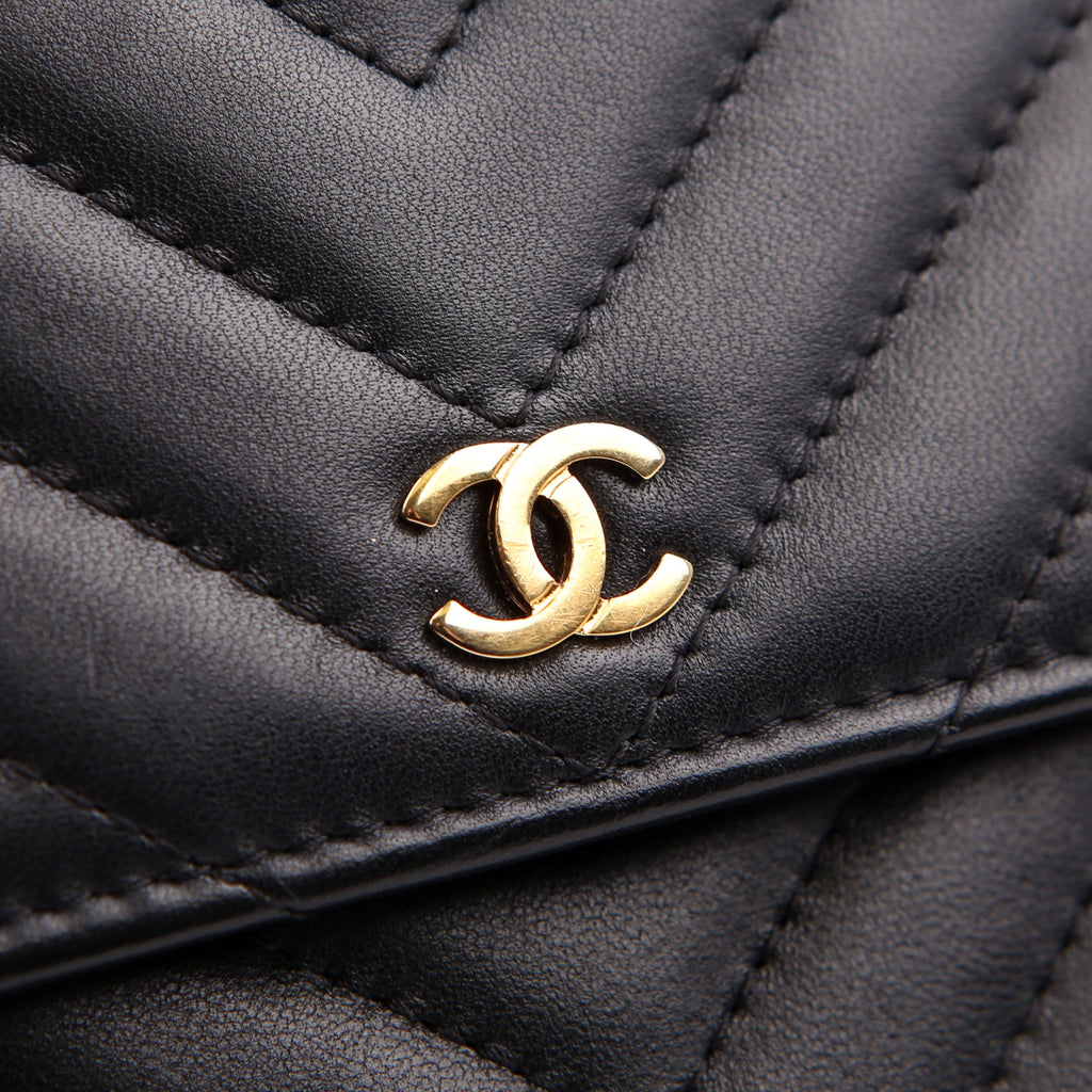 WOC Chevron Square Calfskin 24M Black
