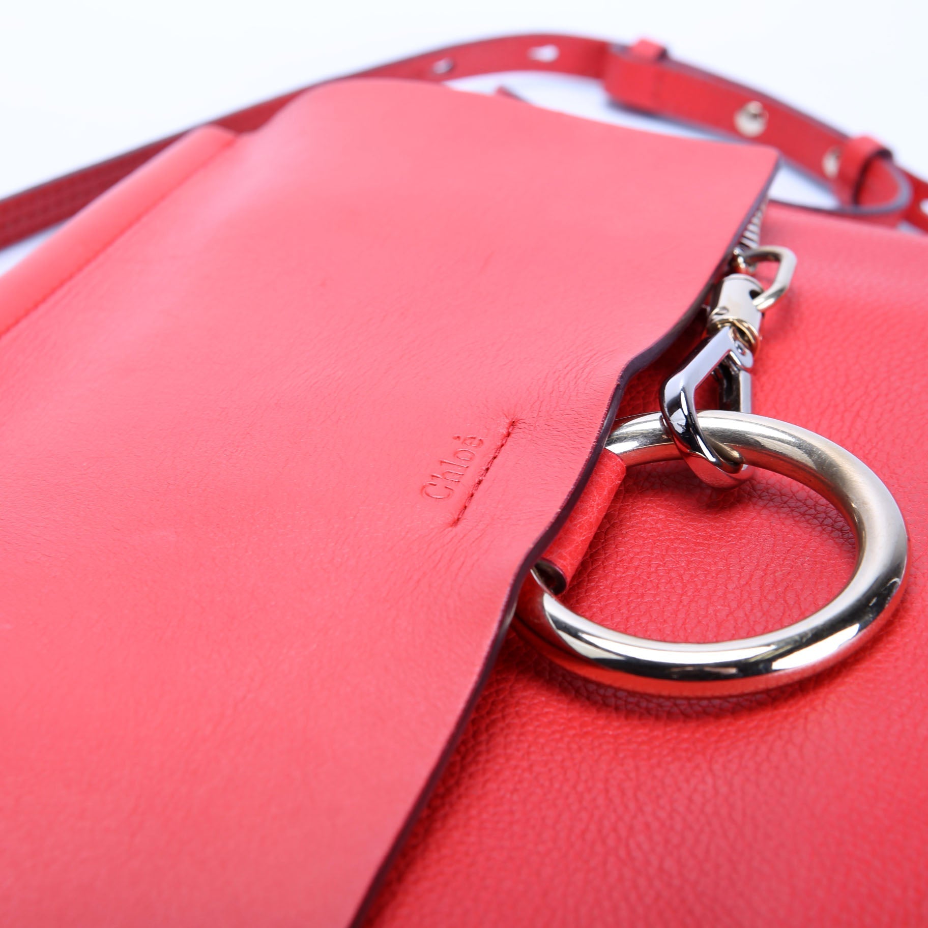 Faye Shoulder Medium Red