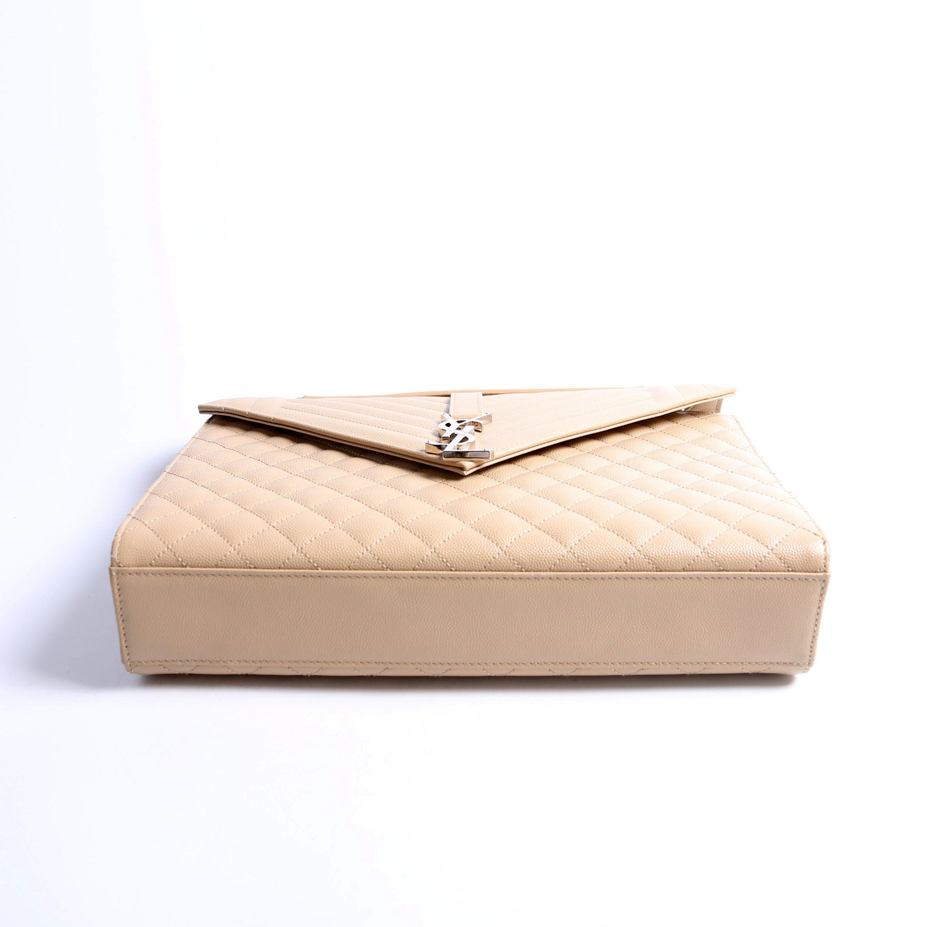396910 Envelope Chevron Large Tan