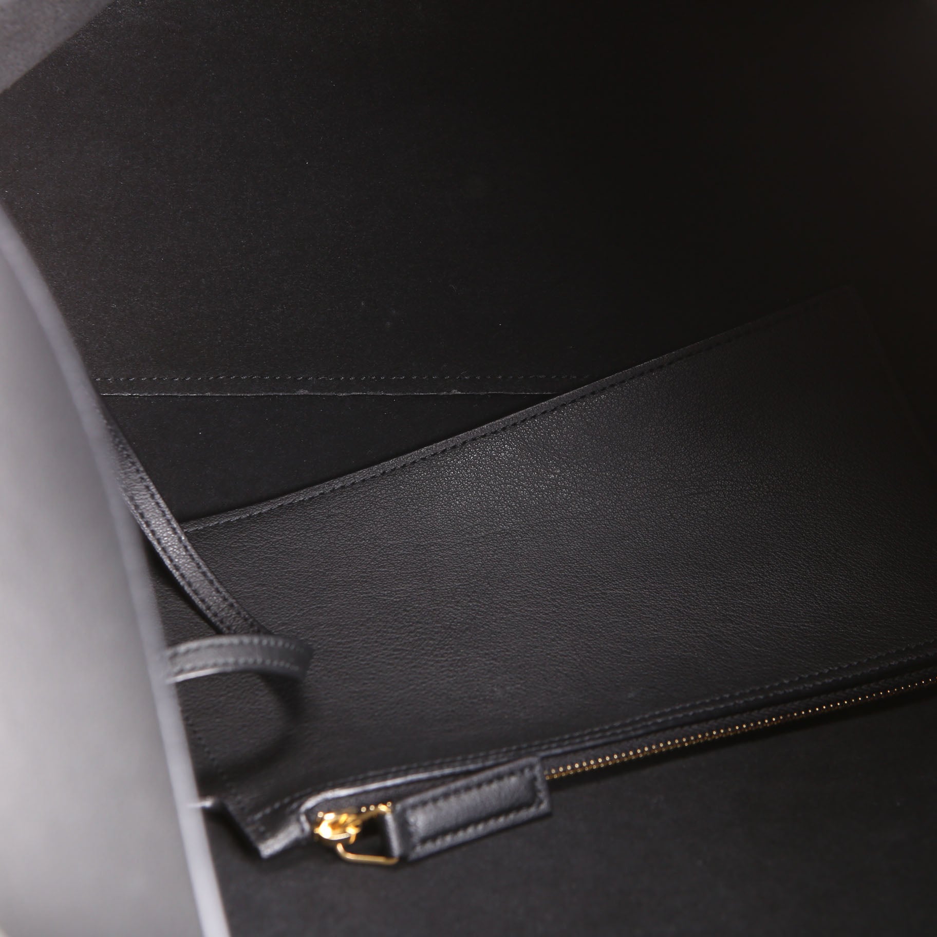 Shopping Bag E/W Supple Leather 600281 Black