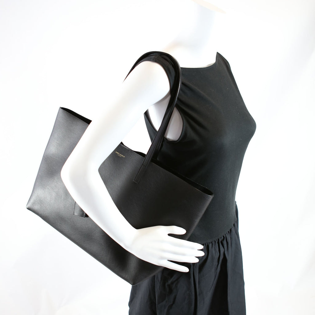 Shopping Bag E/W Supple Leather 600281 Black