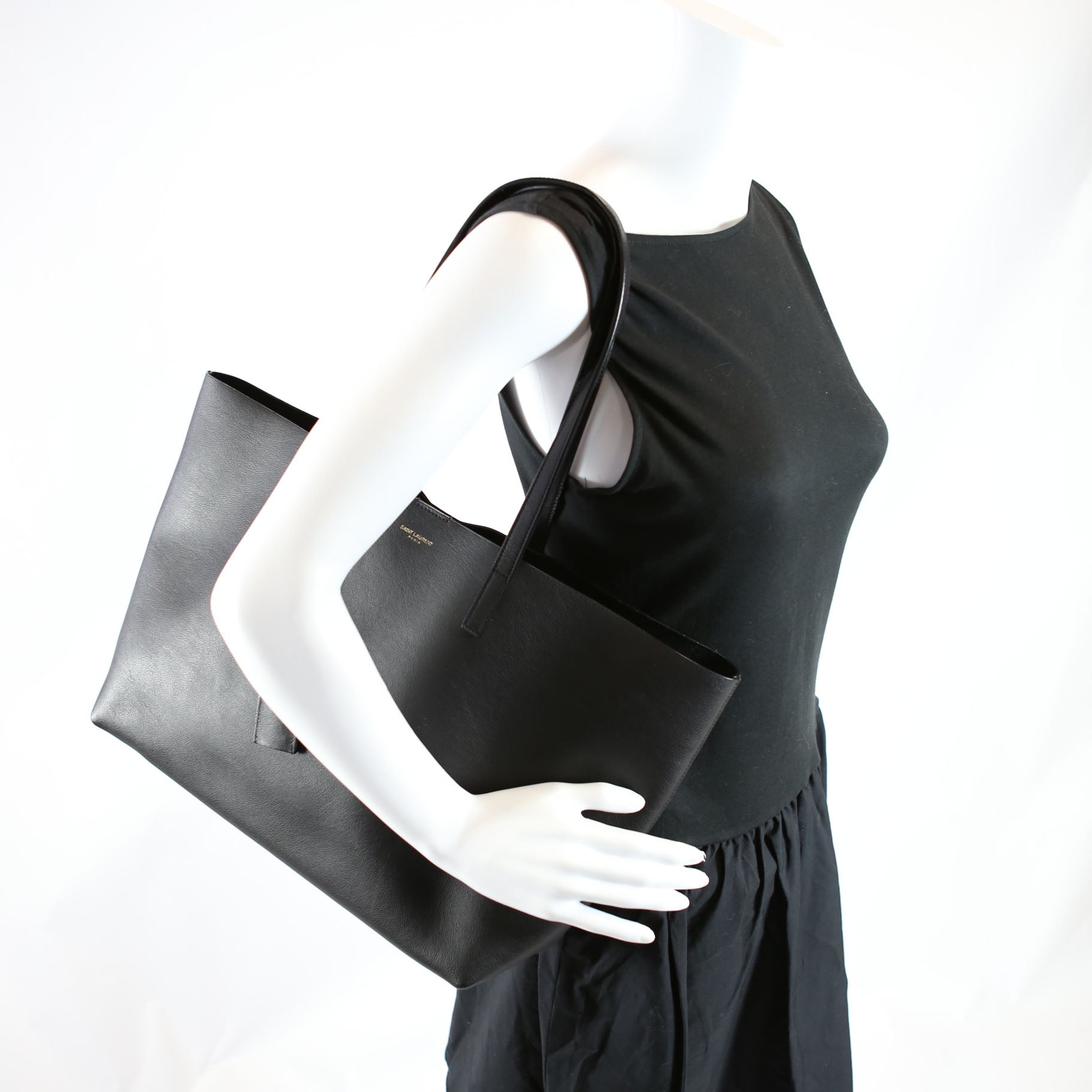 Shopping Bag E/W Supple Leather 600281 Black