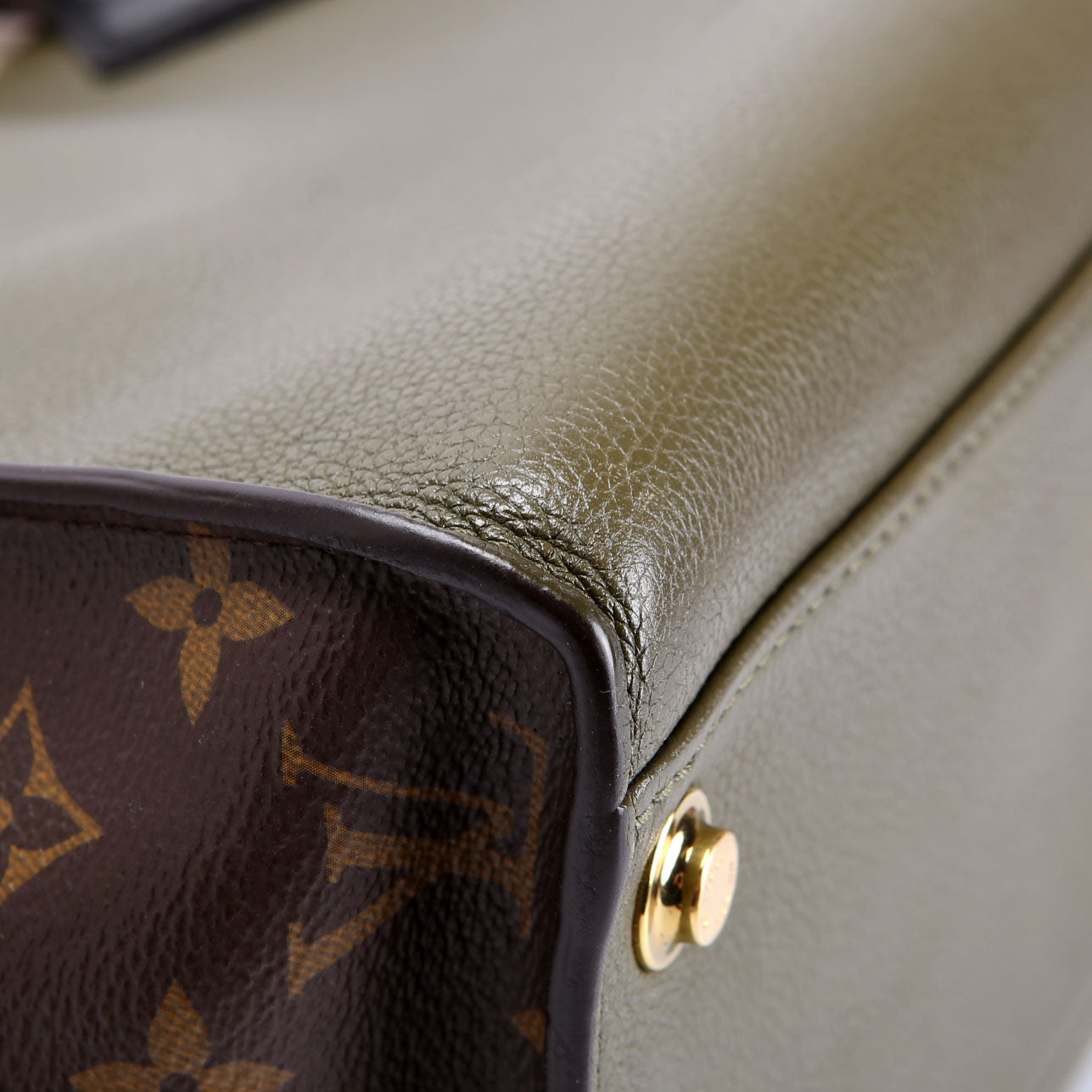 On My Side MM Calfskin/Monogram Green/Beige