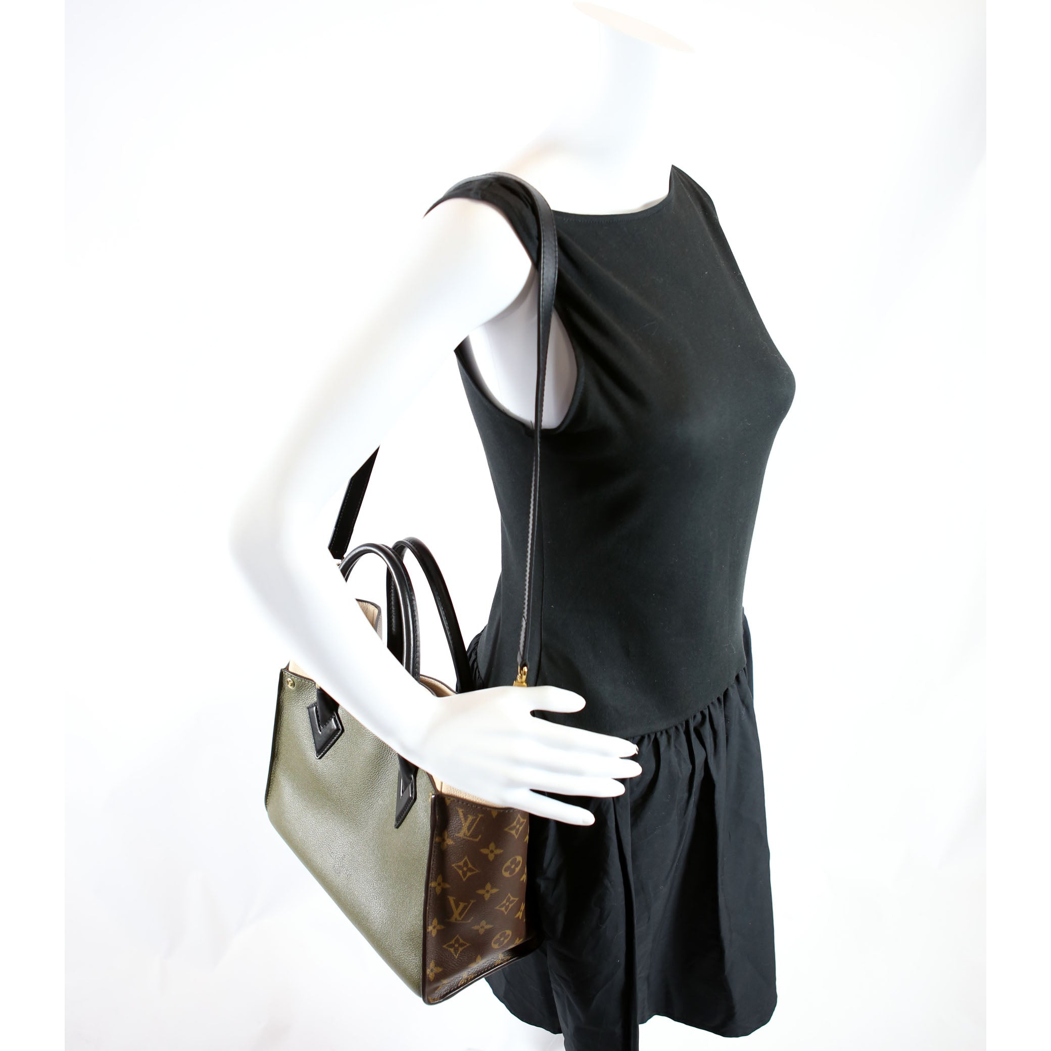 On My Side MM Calfskin/Monogram Green/Beige