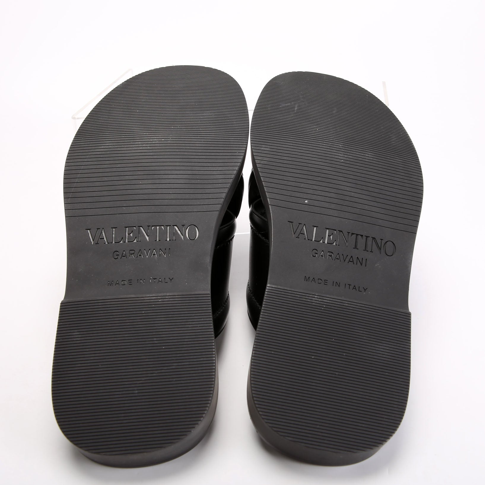V Logo Crisscross Sandals Size 41.5 Black