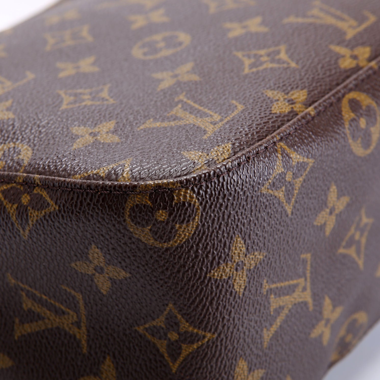 Looping MM Monogram