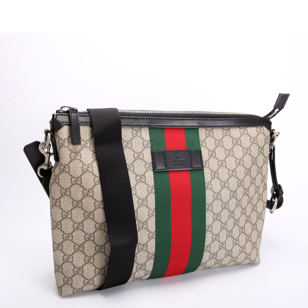 Gucci 523335 GG Supreme Messenger Black