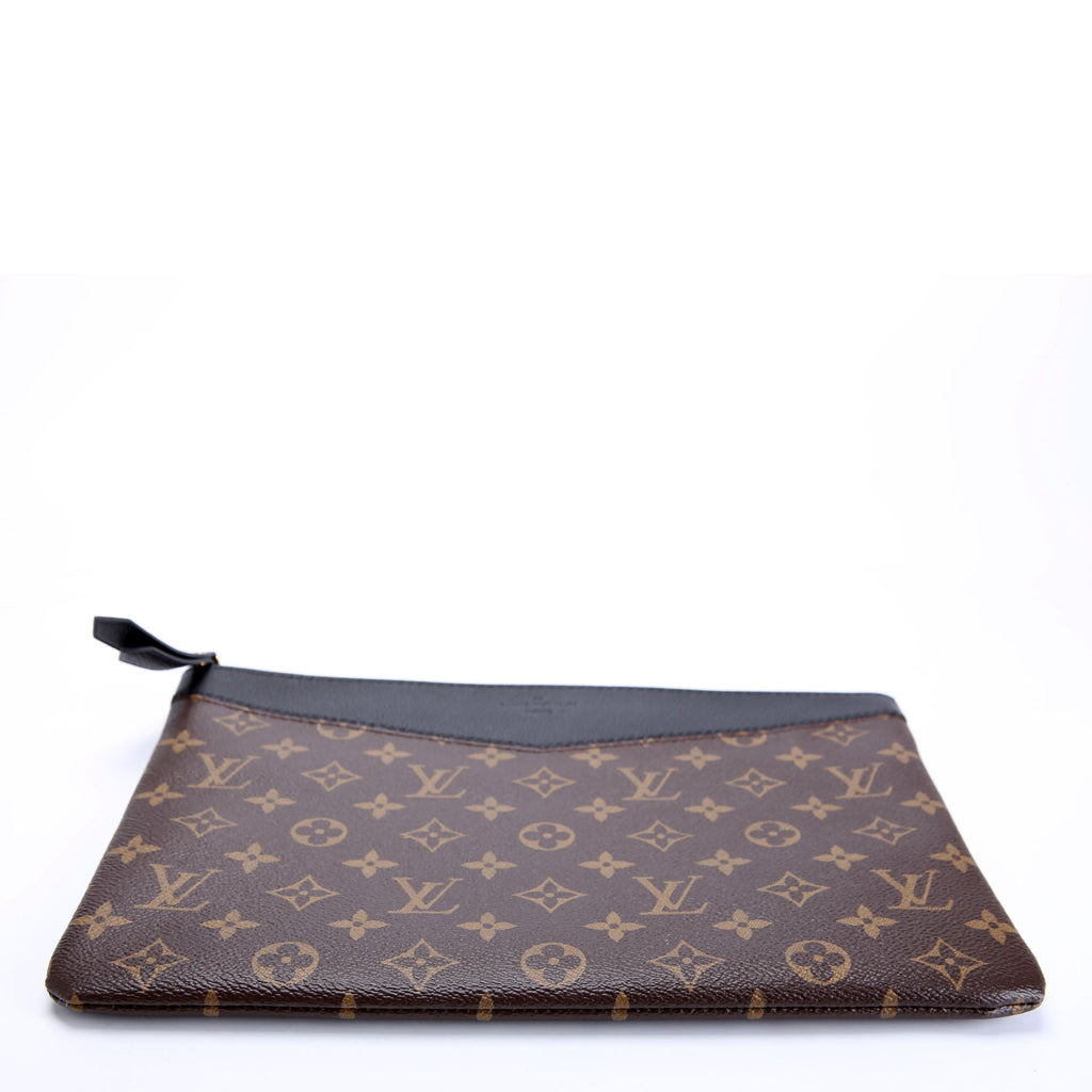 Daily Pouch Monogram Black