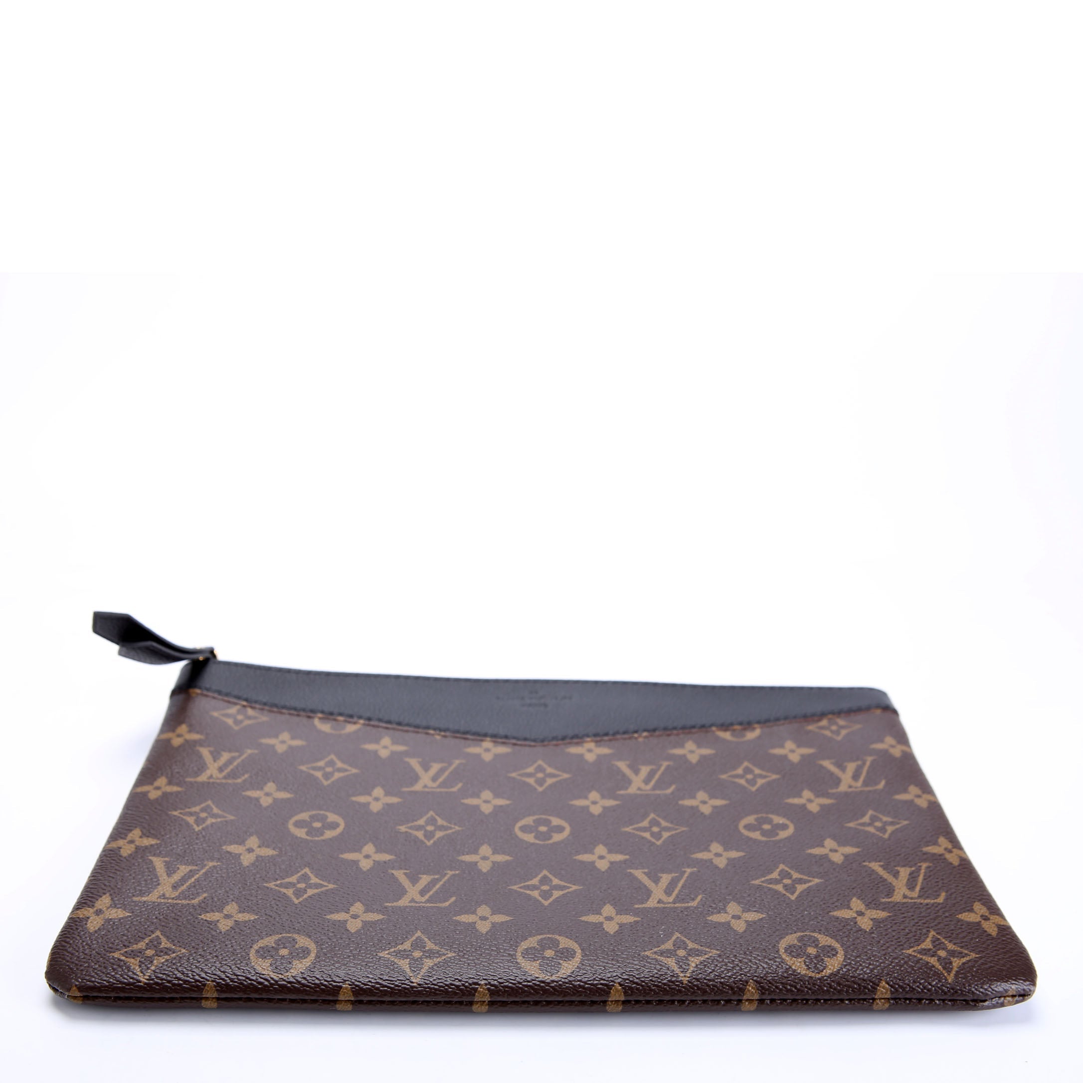 Daily Pouch Monogram Black