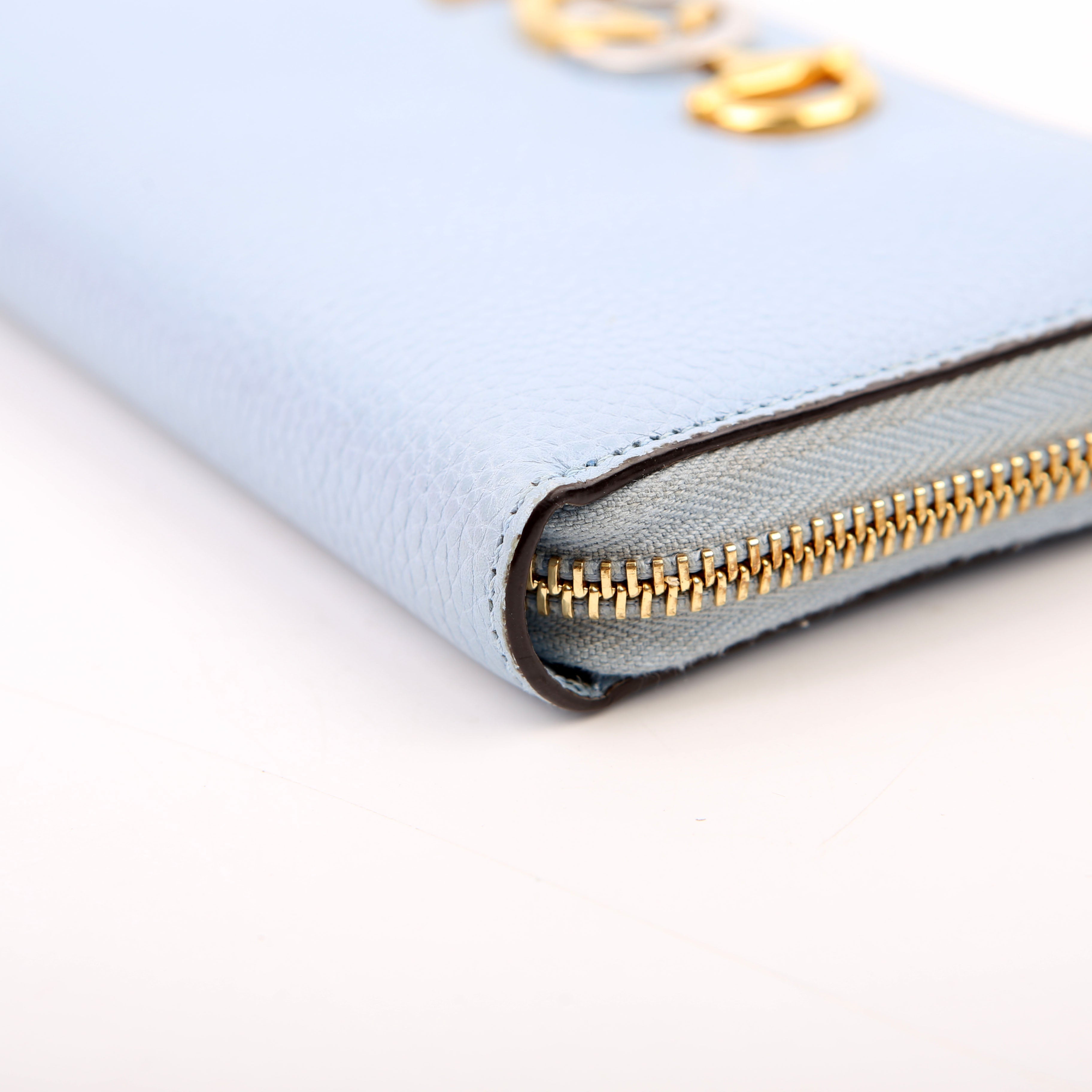 Gucci 570661 Zumi Zip Around Wallet Blue