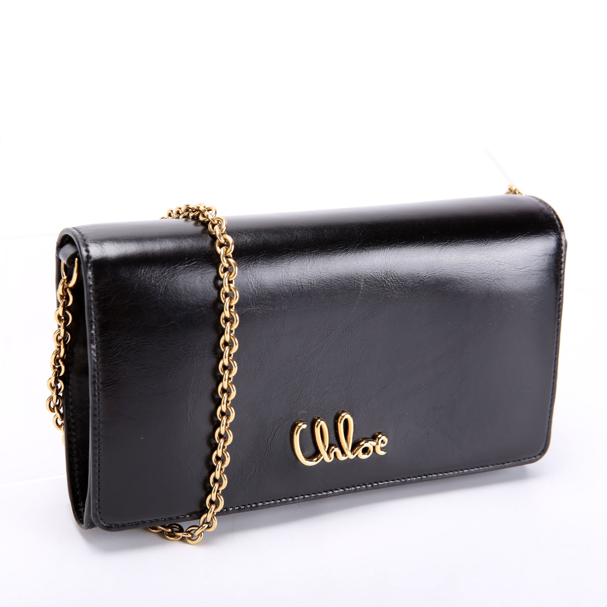 Iconic Flap Wallet On Chain Black