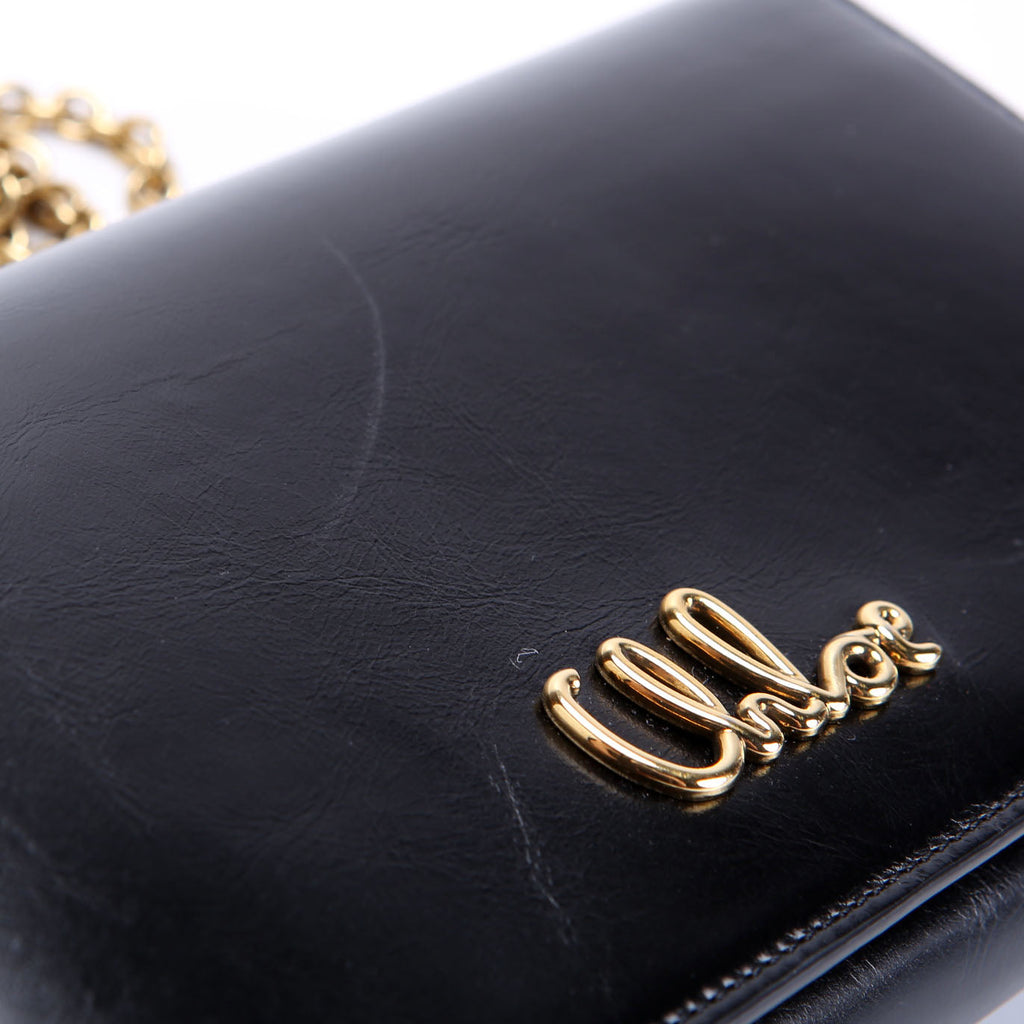 Iconic Flap Wallet On Chain Black