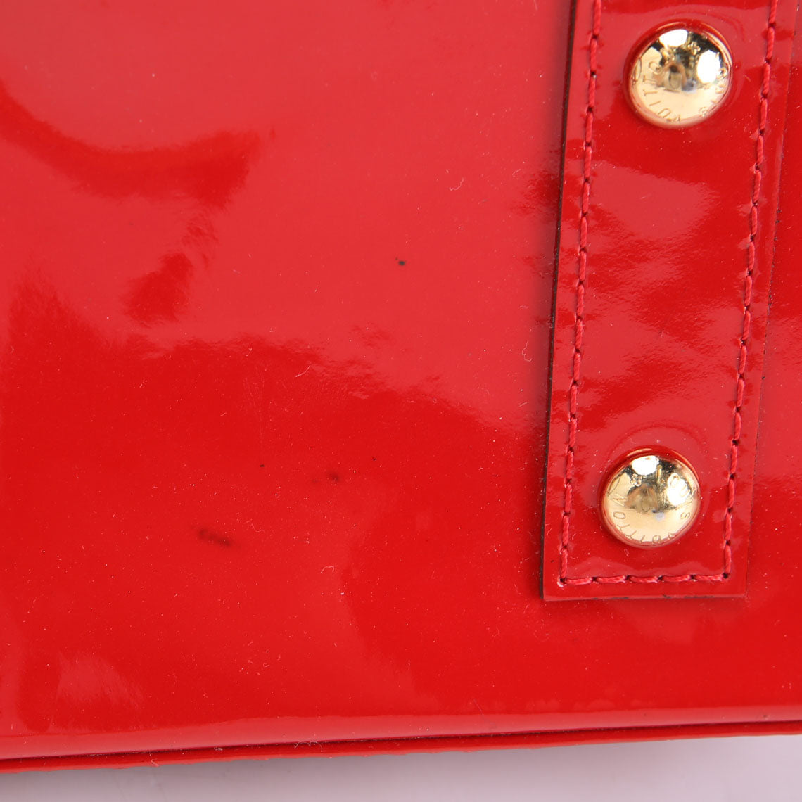 Alma BB Vernis Red