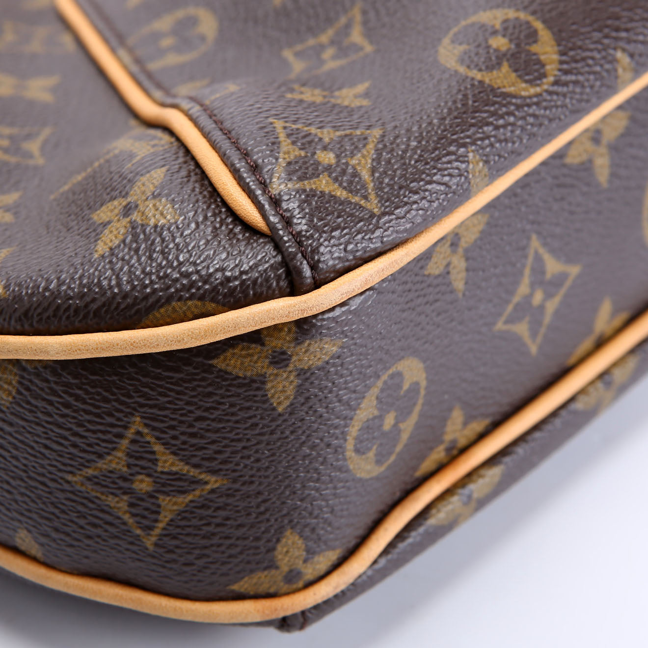 Thames PM Monogram