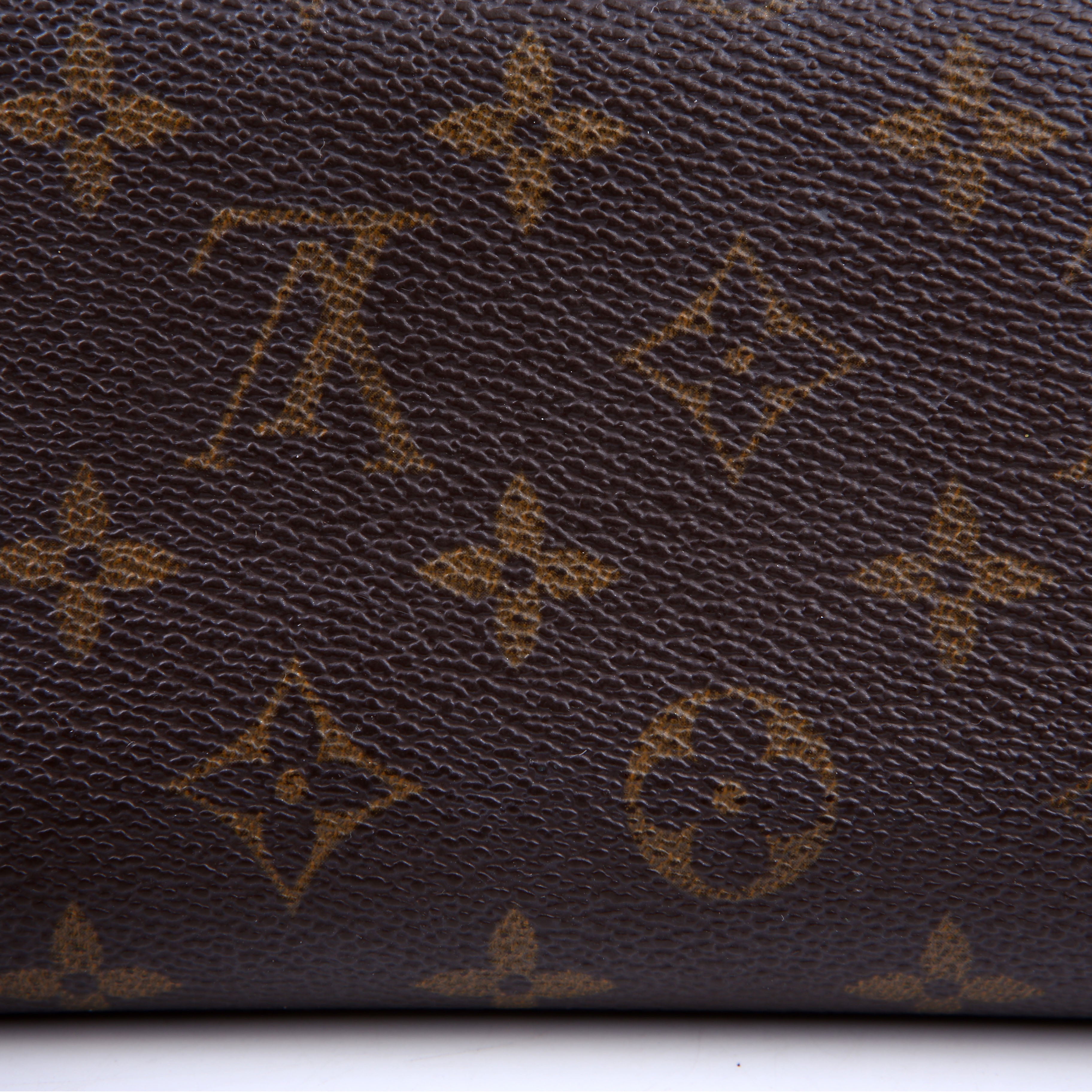 Porte Tresor International Wallet Monogram