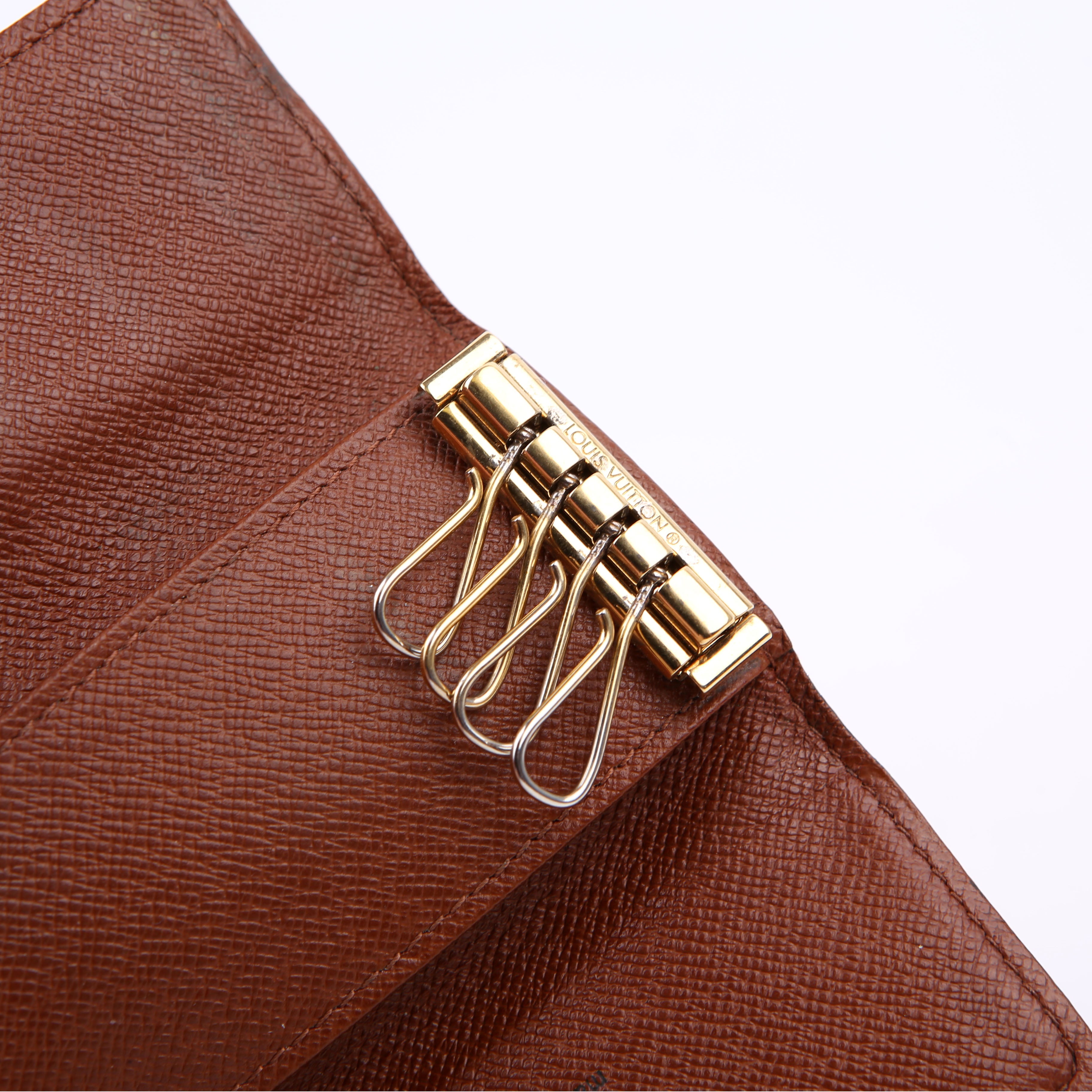 Multicles 4 Monogram