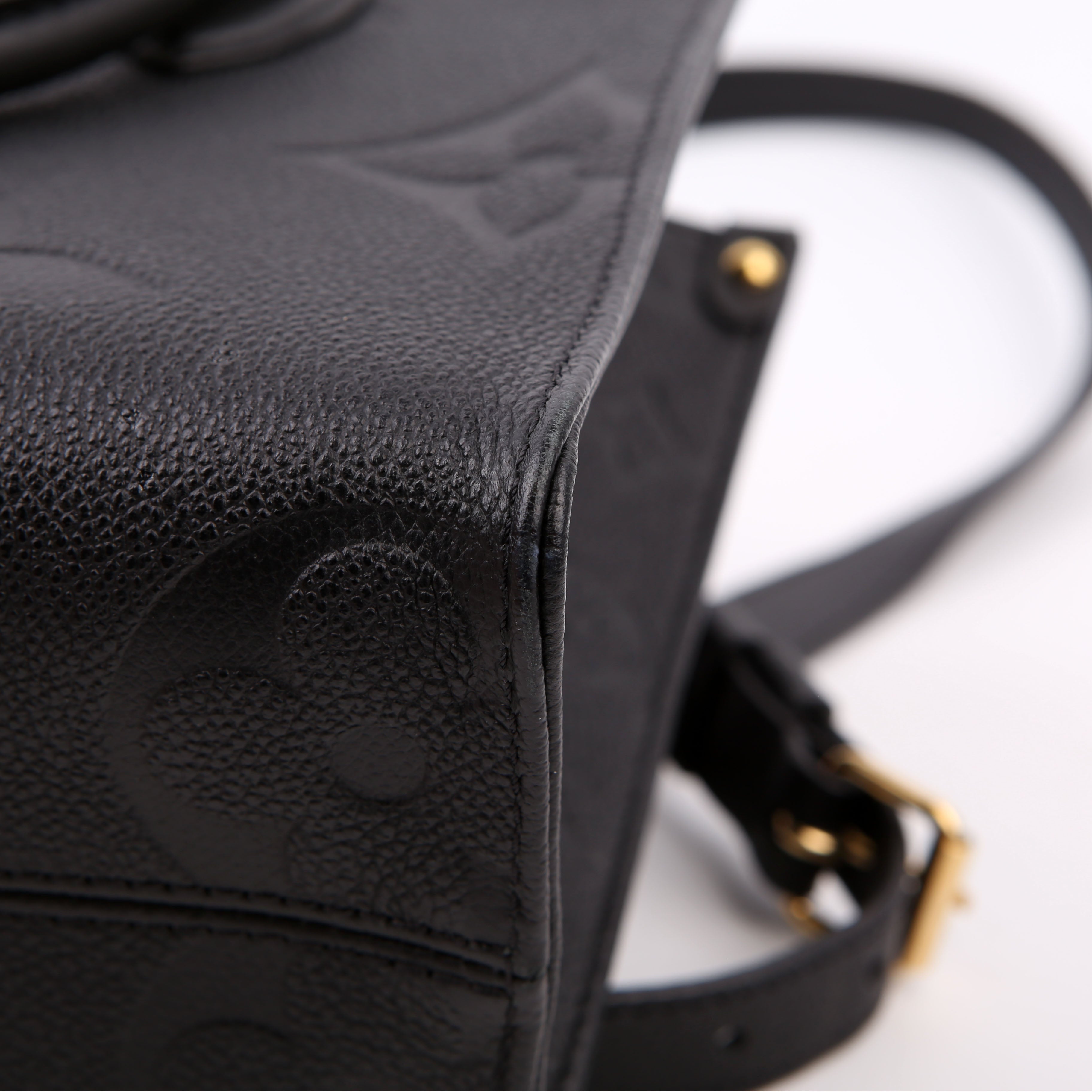ONTHEGO PM Empreinte Black
