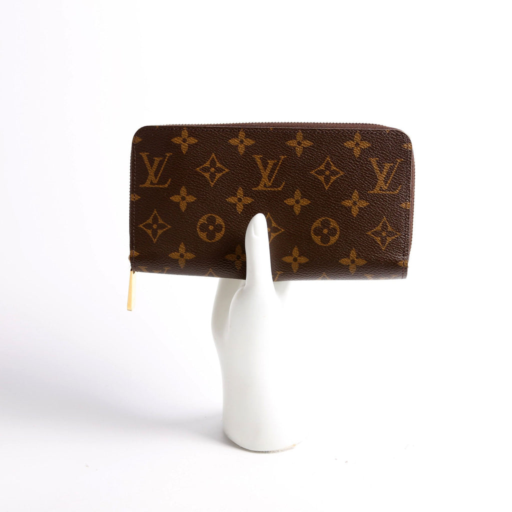 Zippy Wallet Monogram