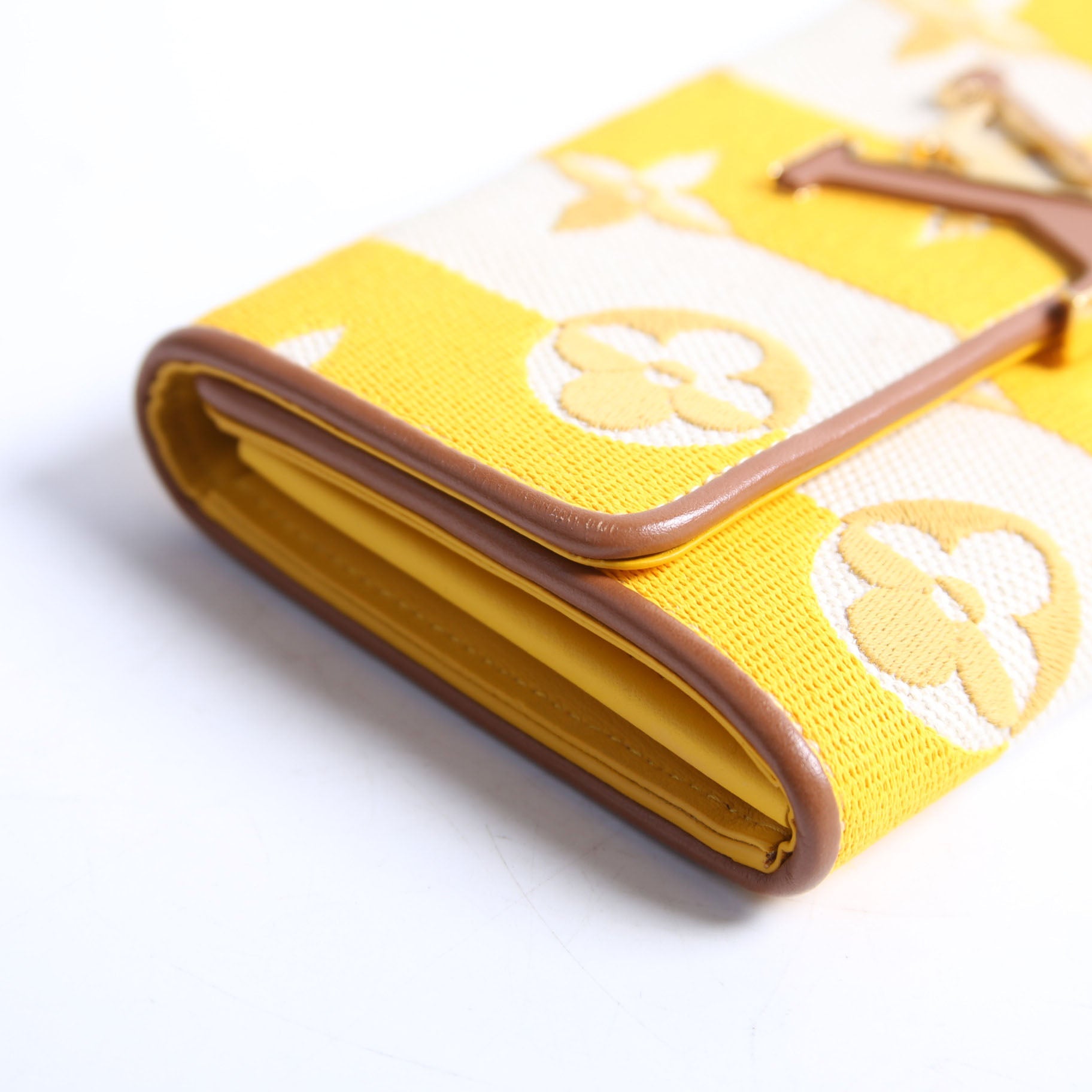 Capucines Wallet Striped Embroidered Yellow