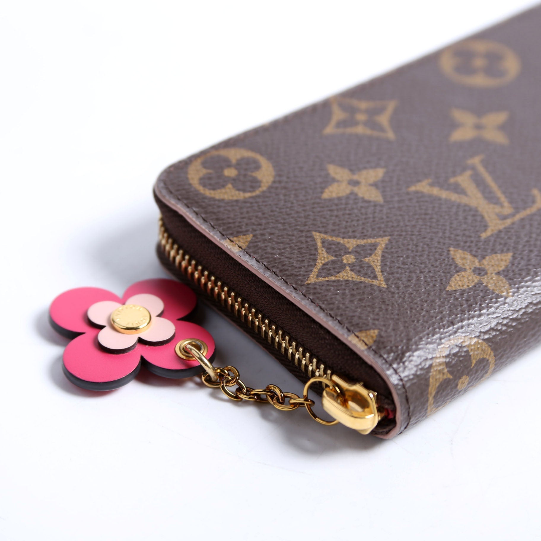 Clemence Wallet Flower Monogram Berry