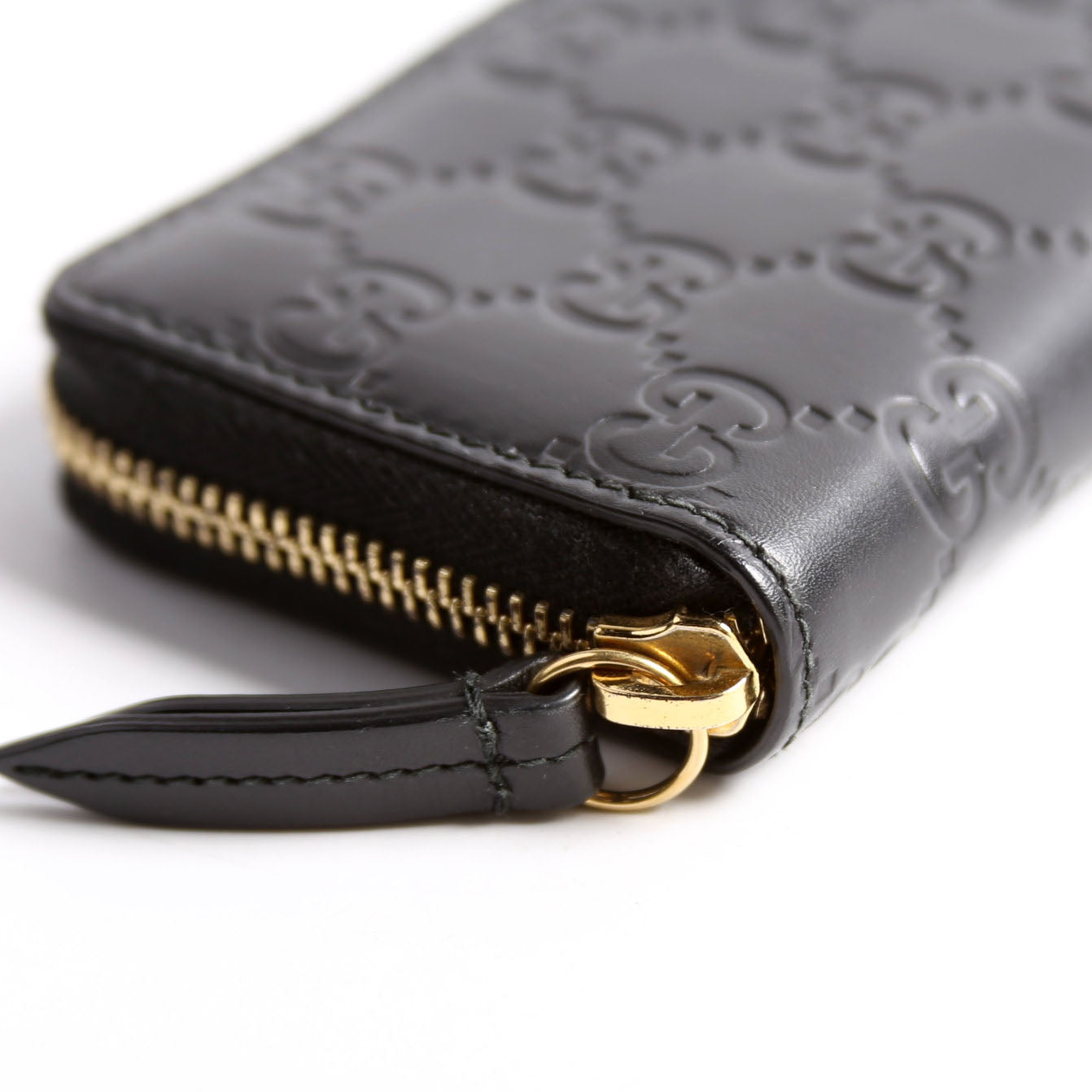 447939 Zip Around Card Case Black