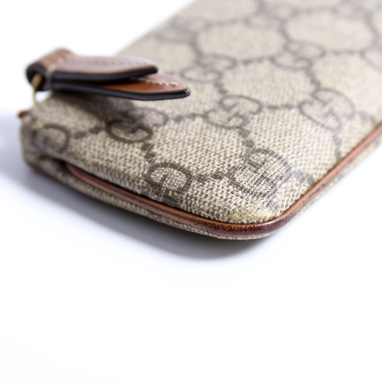 447964 GG Supreme Key Case Brown