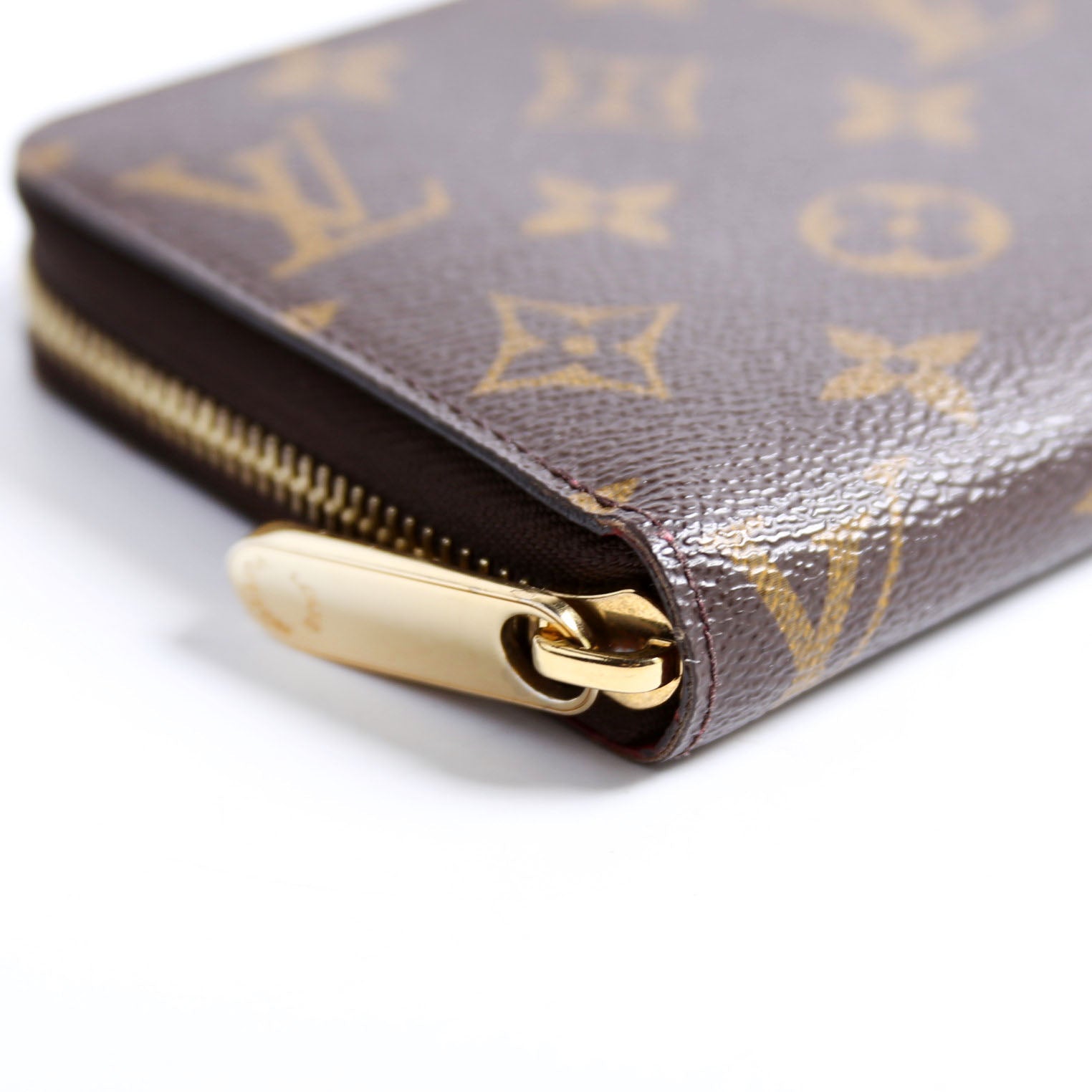 Zippy Wallet Monogram Berry