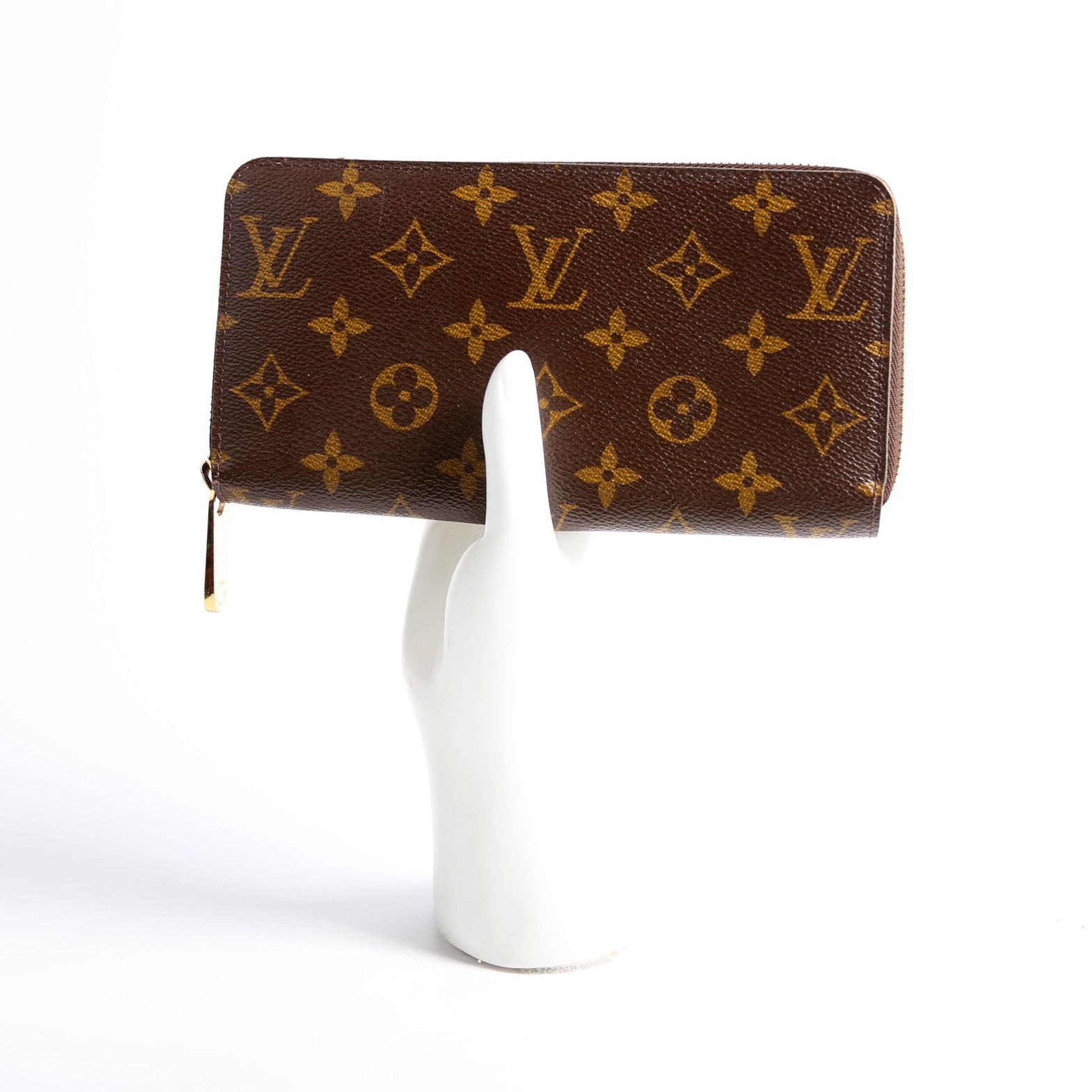 Zippy Wallet Monogram Berry