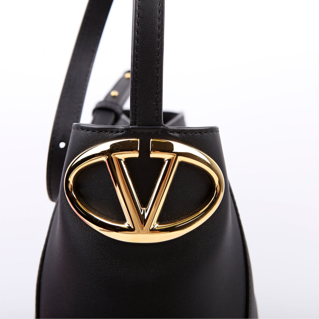 Vlogo Side Bucket Bag Black