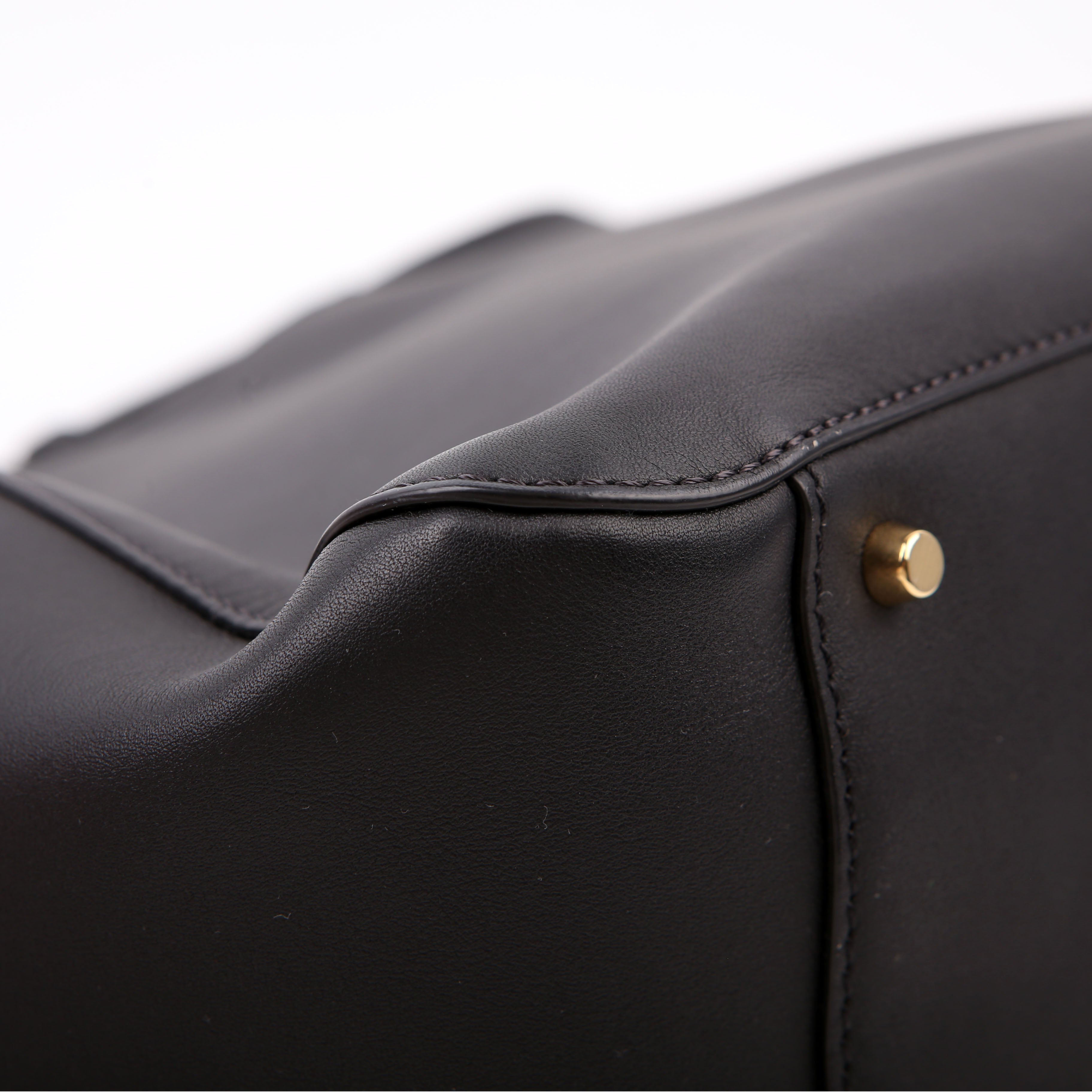 Vlogo Side Bucket Bag Black