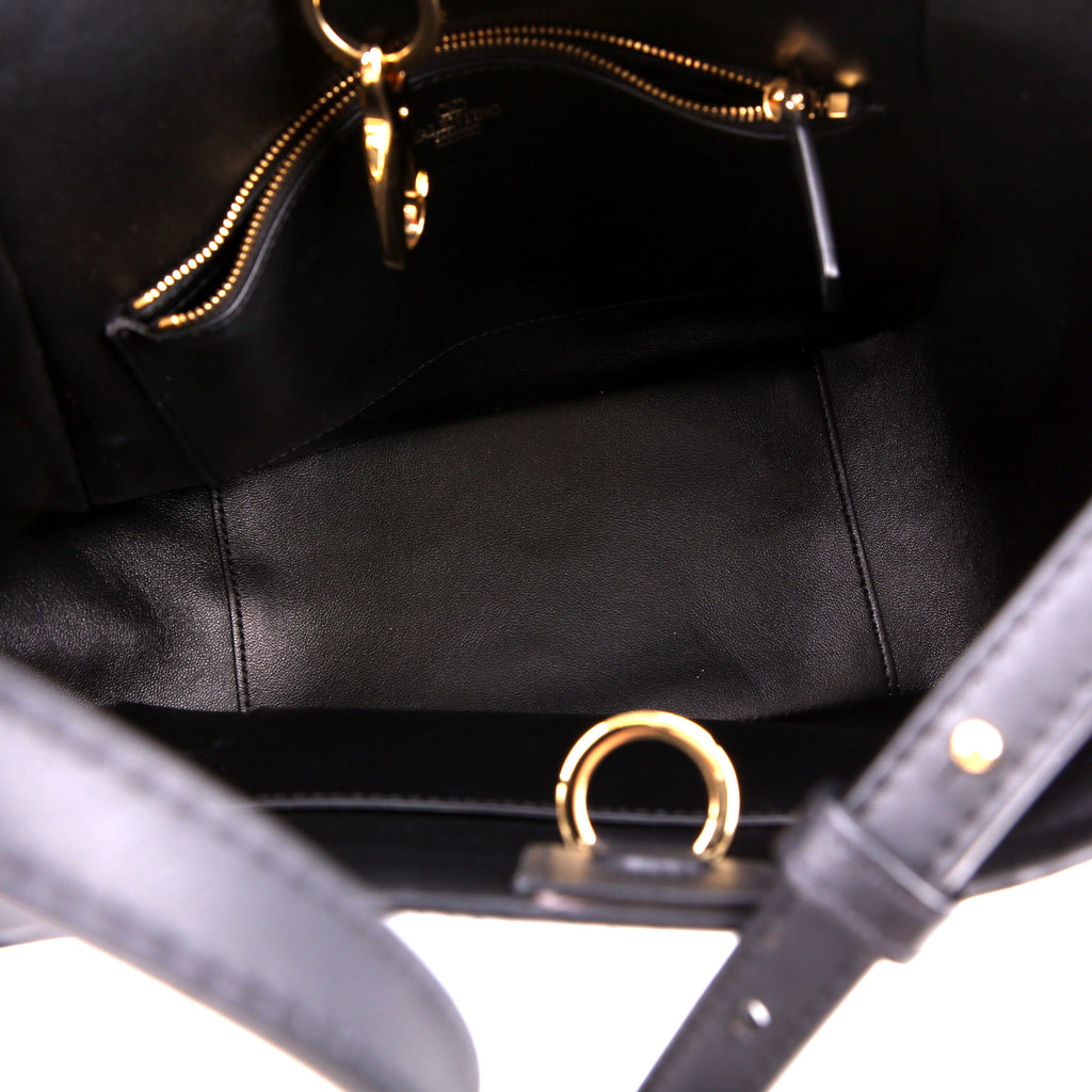 Vlogo Side Bucket Bag Black