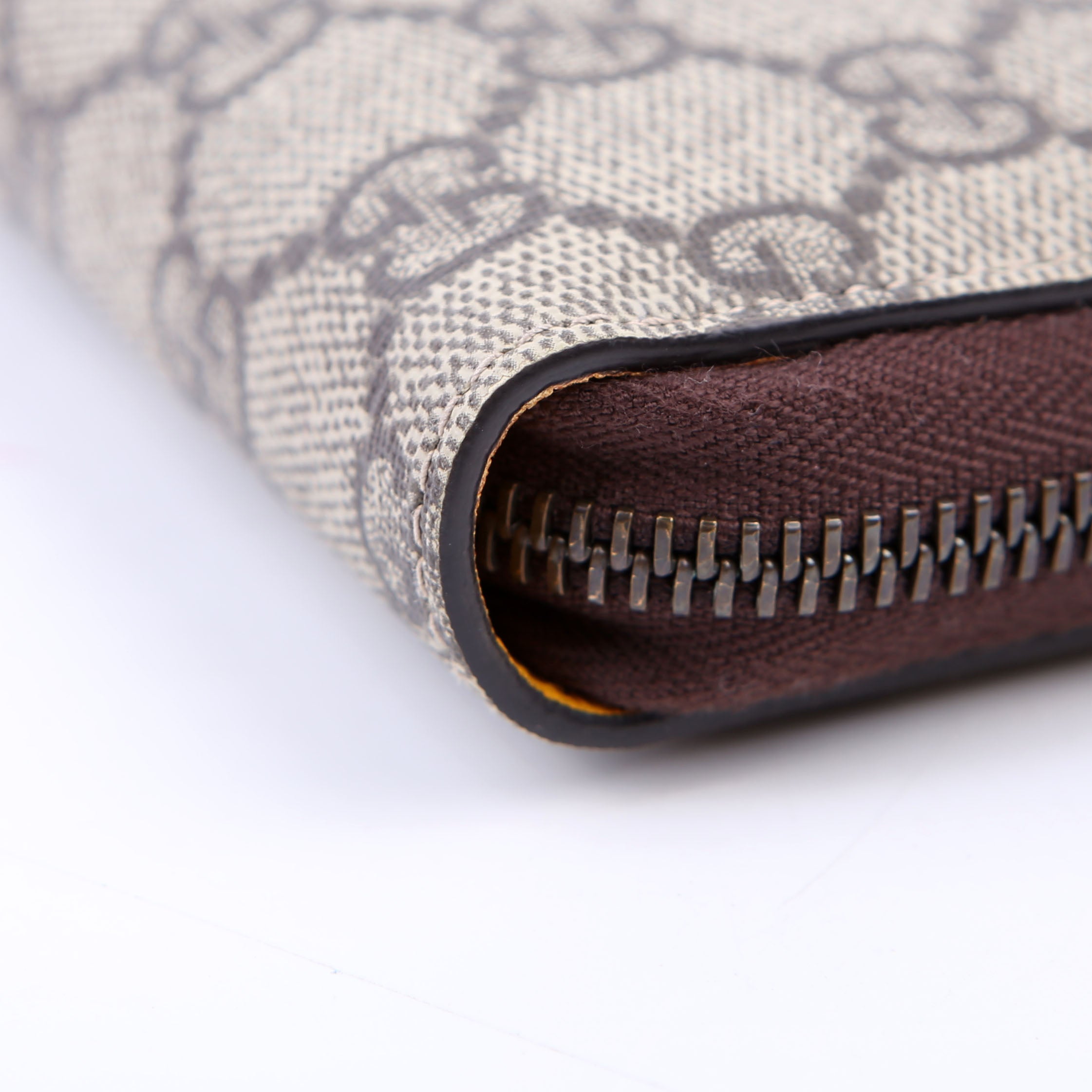 473953 Neo Vintage Zip Around Wallet Brown/Yellow
