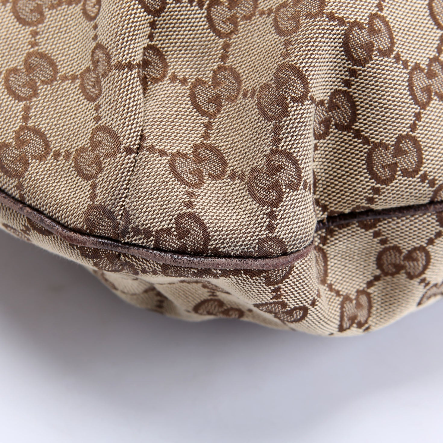 161718 GG Canvas Shoulder Bag Medium Brown